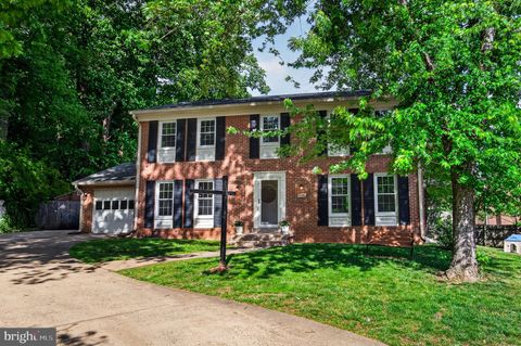 Photo of 3495 Pence Court, ANNANDALE, VA 22003 (MLS # VAFX2311330)