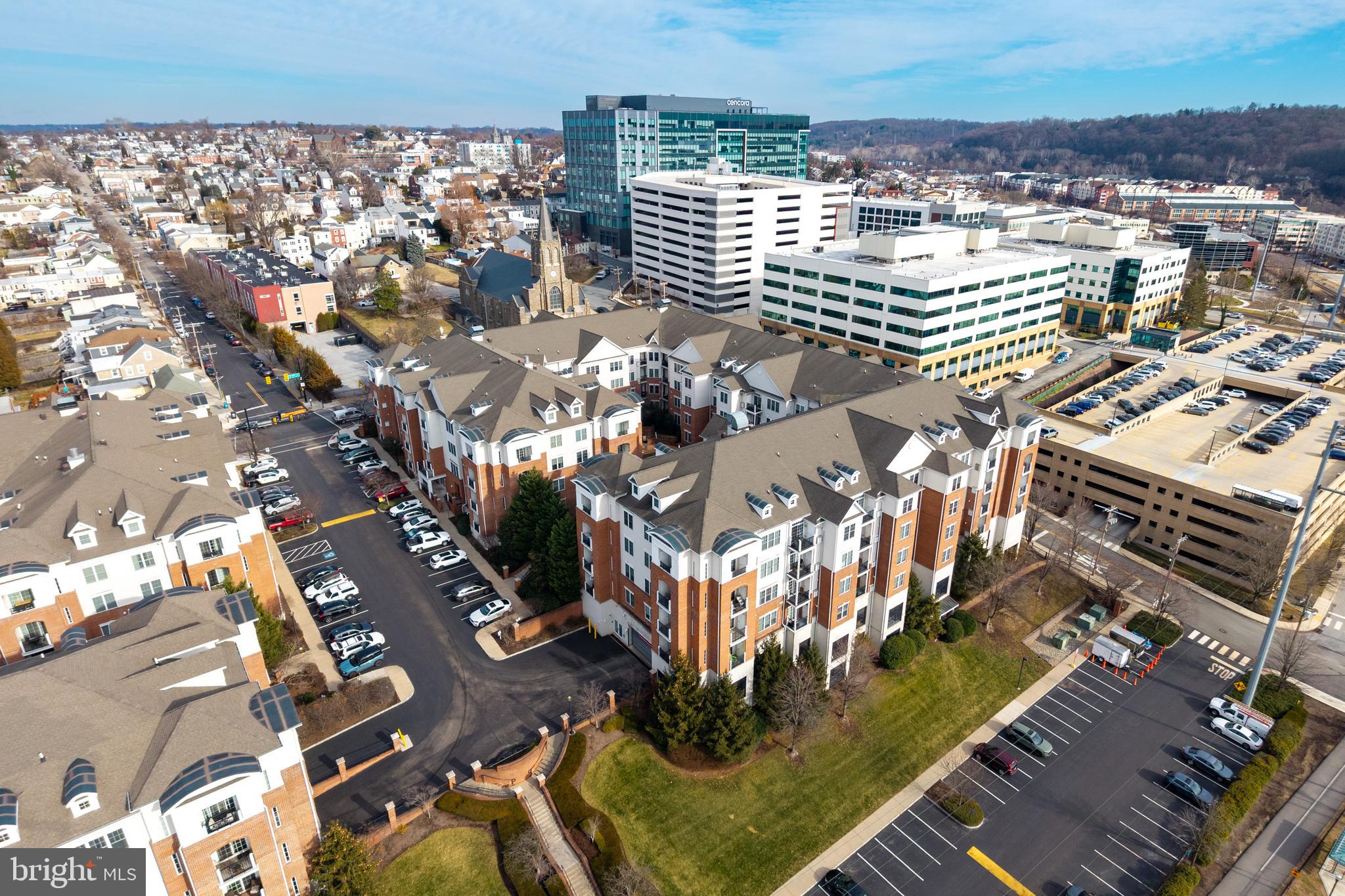 THE GRANDE AT RIVERVIEW - Residential