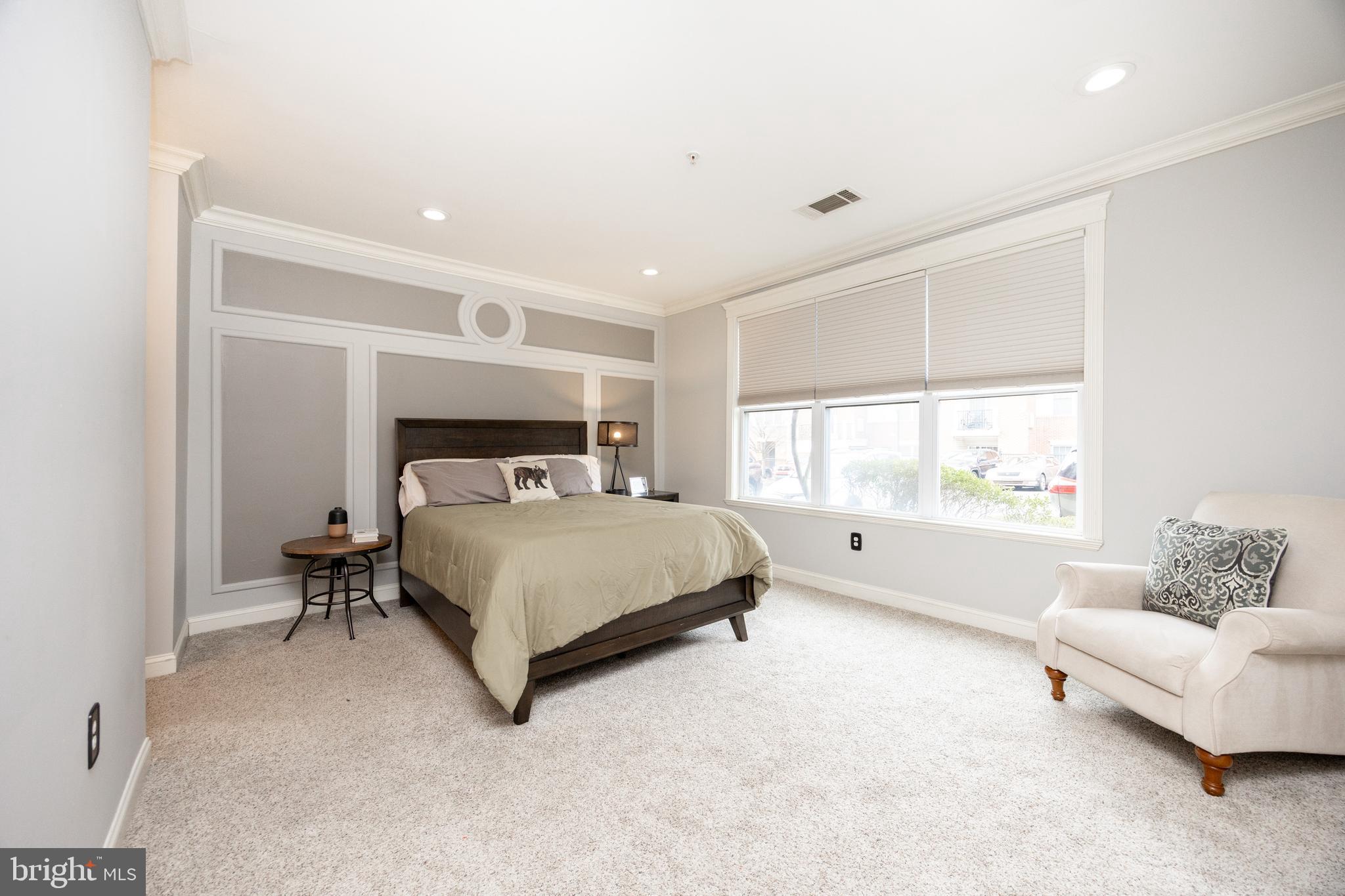 THE GRANDE AT RIVERVIEW - Residential