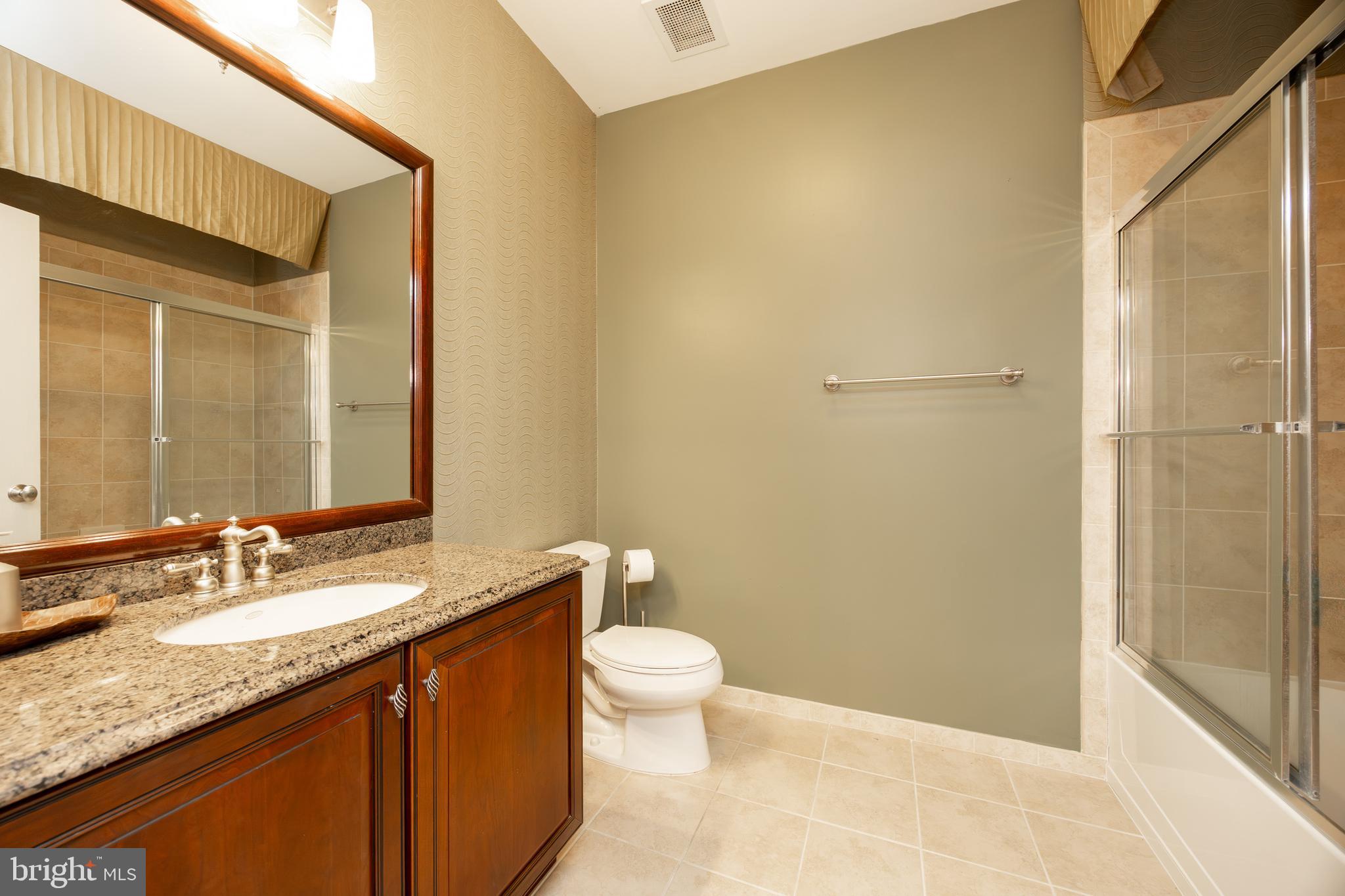 THE GRANDE AT RIVERVIEW - Residential