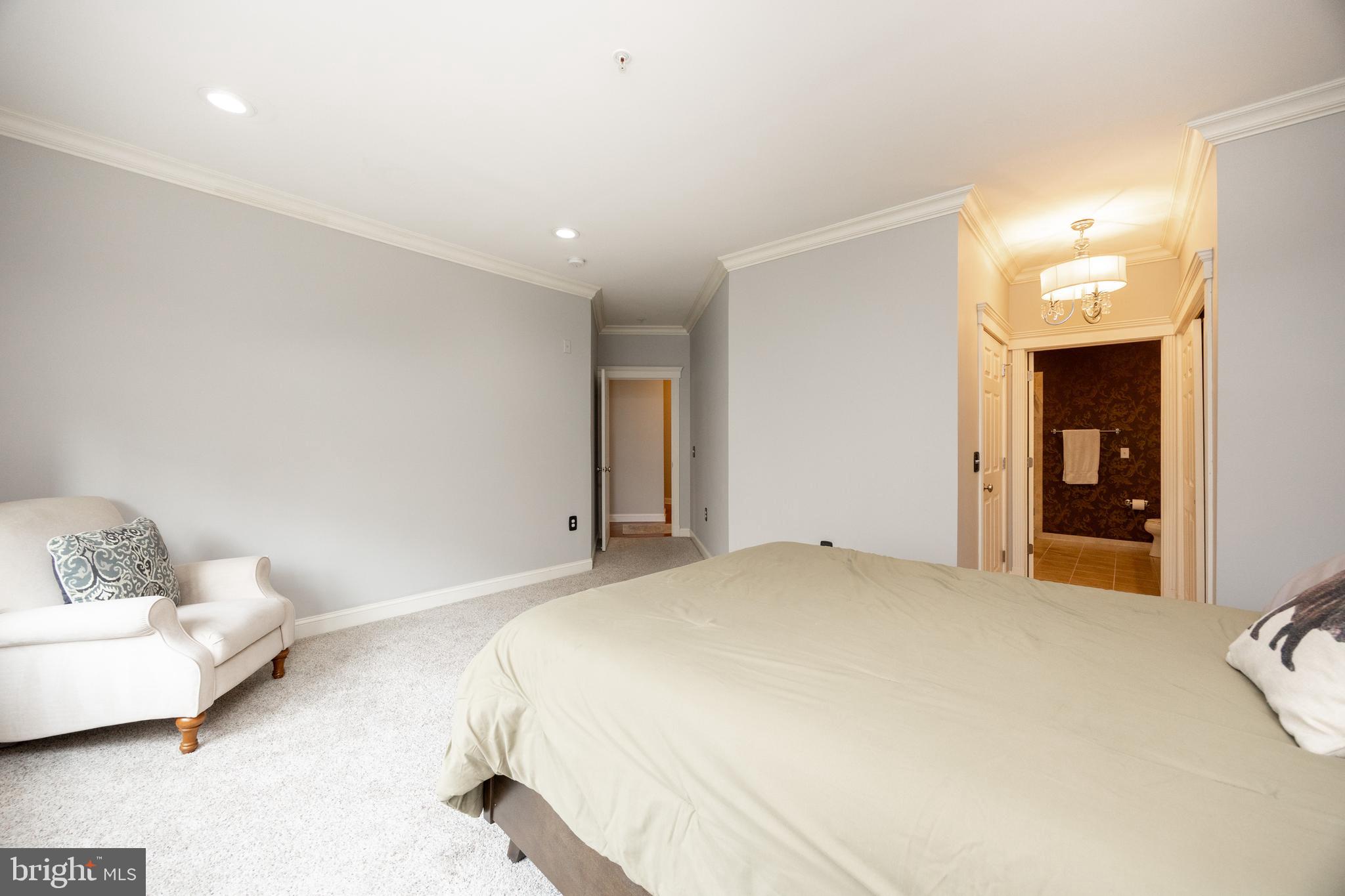 THE GRANDE AT RIVERVIEW - Residential