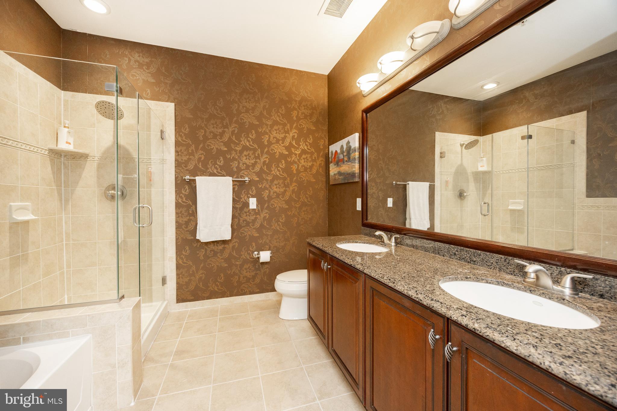 THE GRANDE AT RIVERVIEW - Residential