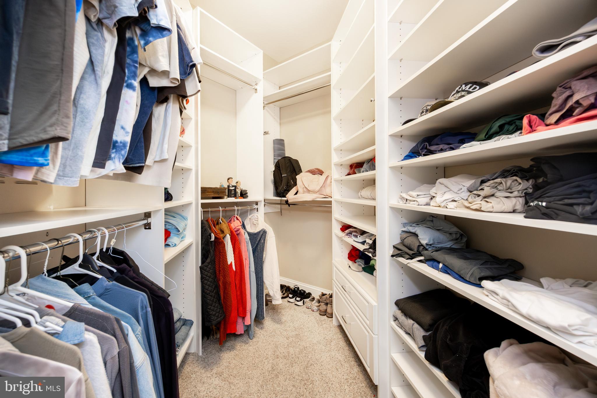 THE GRANDE AT RIVERVIEW - Residential