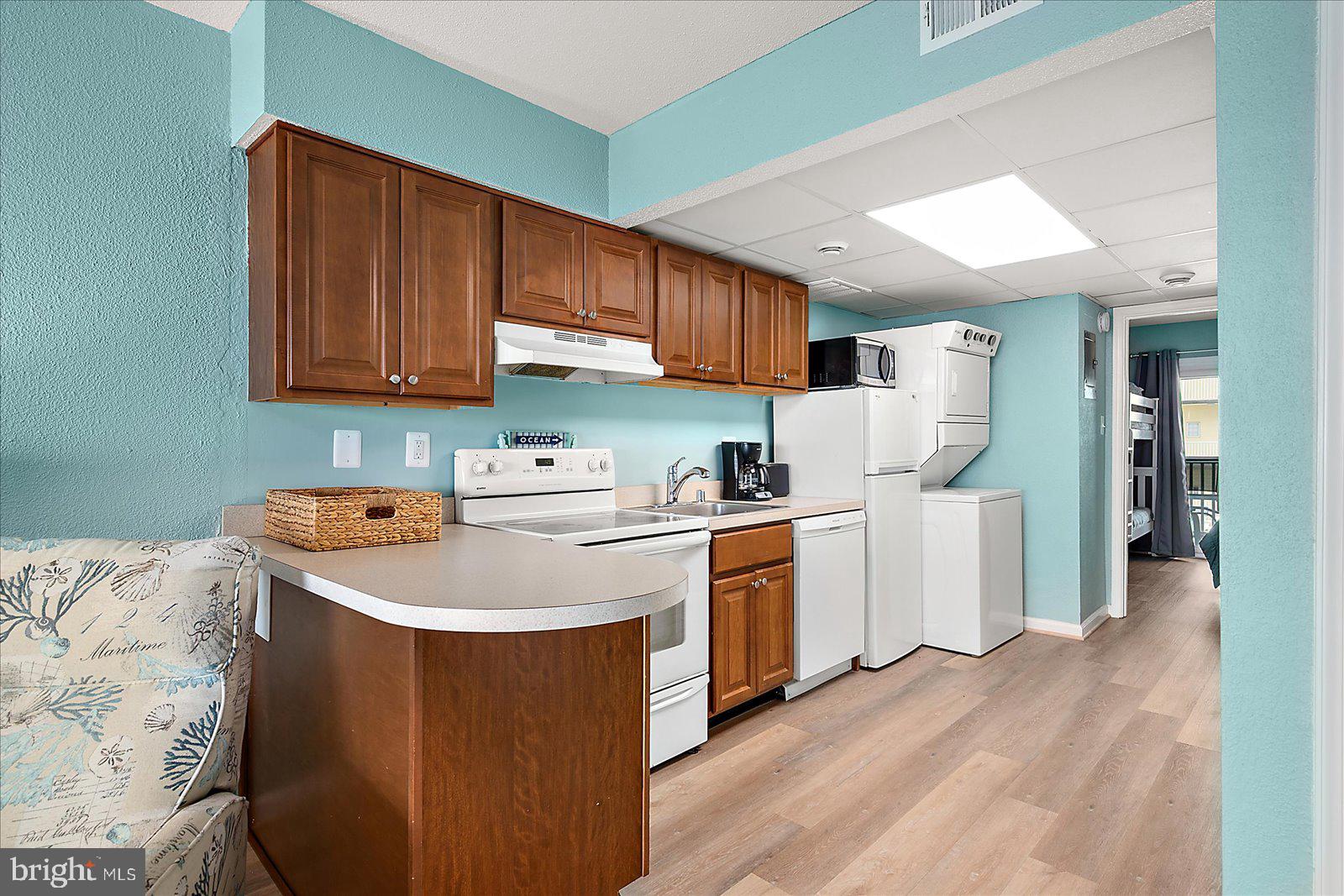 6308 COASTAL HIGHWAY 305