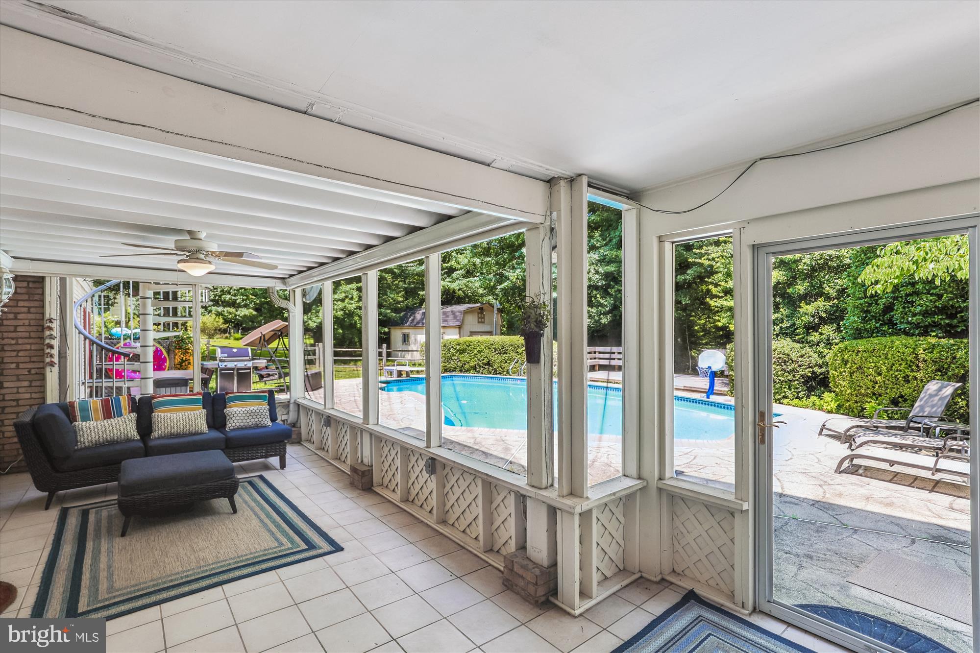 FOLKSTONE - Residential