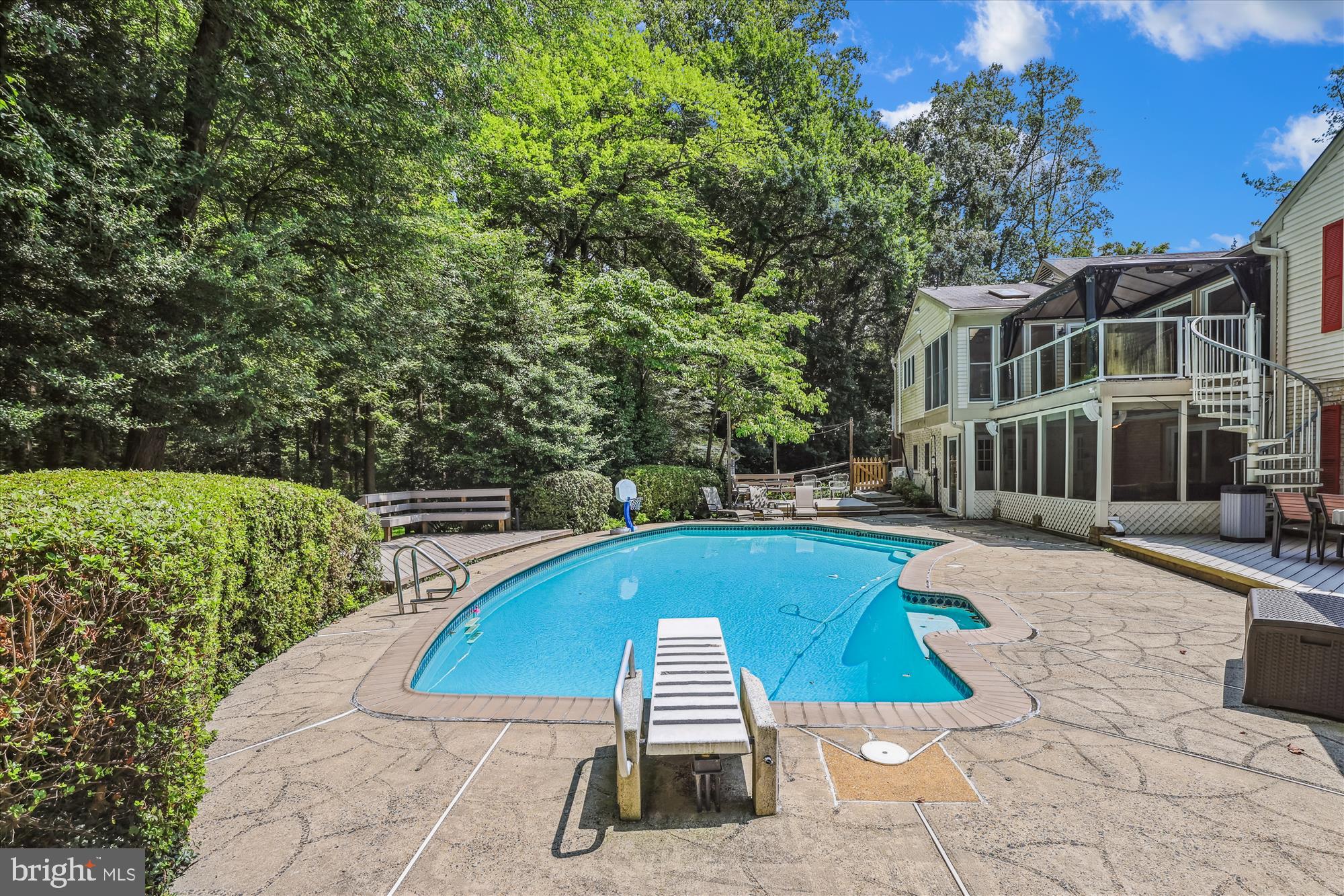 FOLKSTONE - Residential