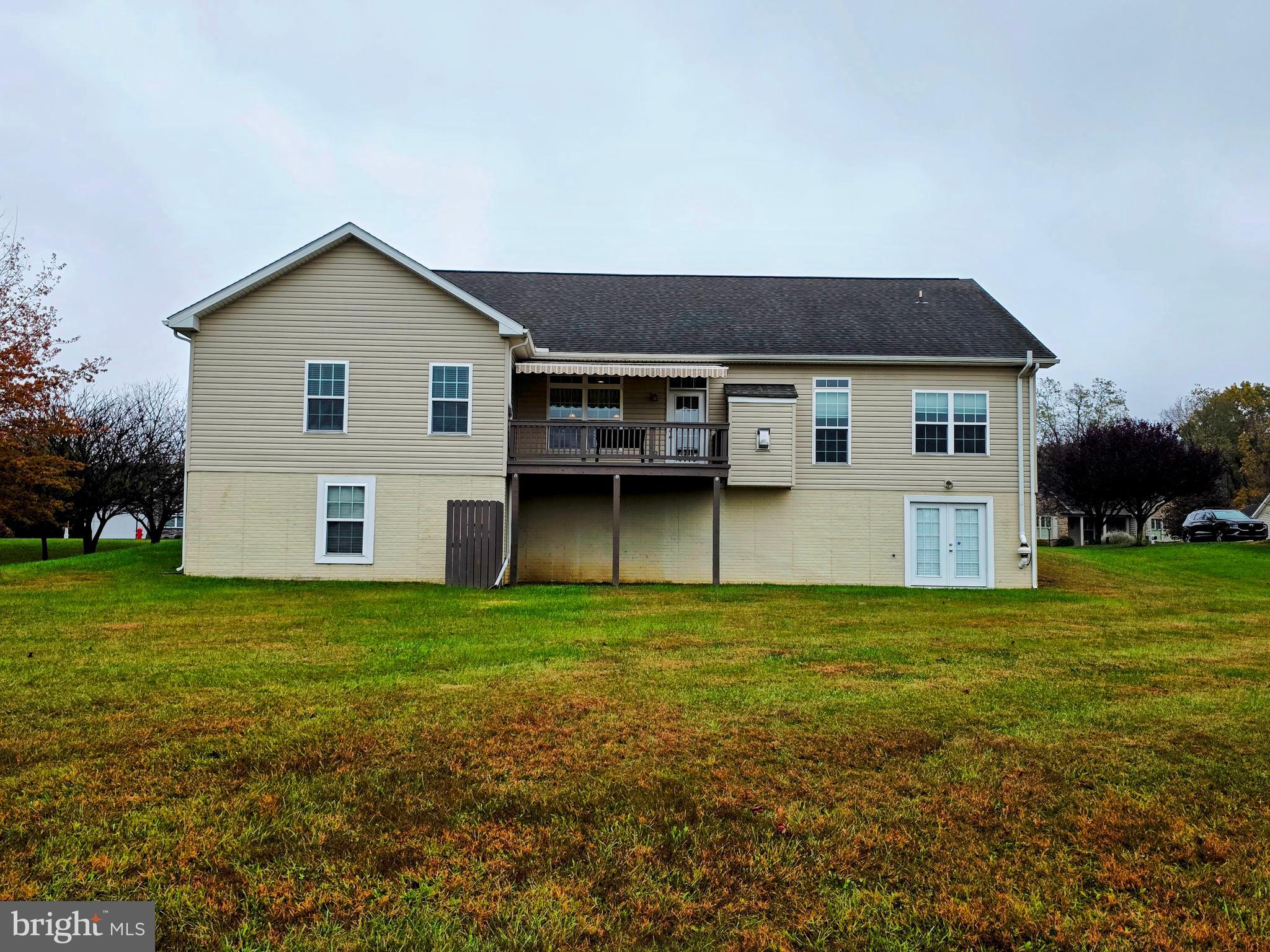 APPLE KNOLLS ESTATES - Residential