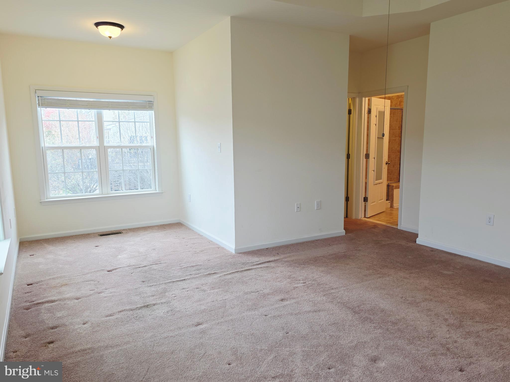 APPLE KNOLLS ESTATES - Residential