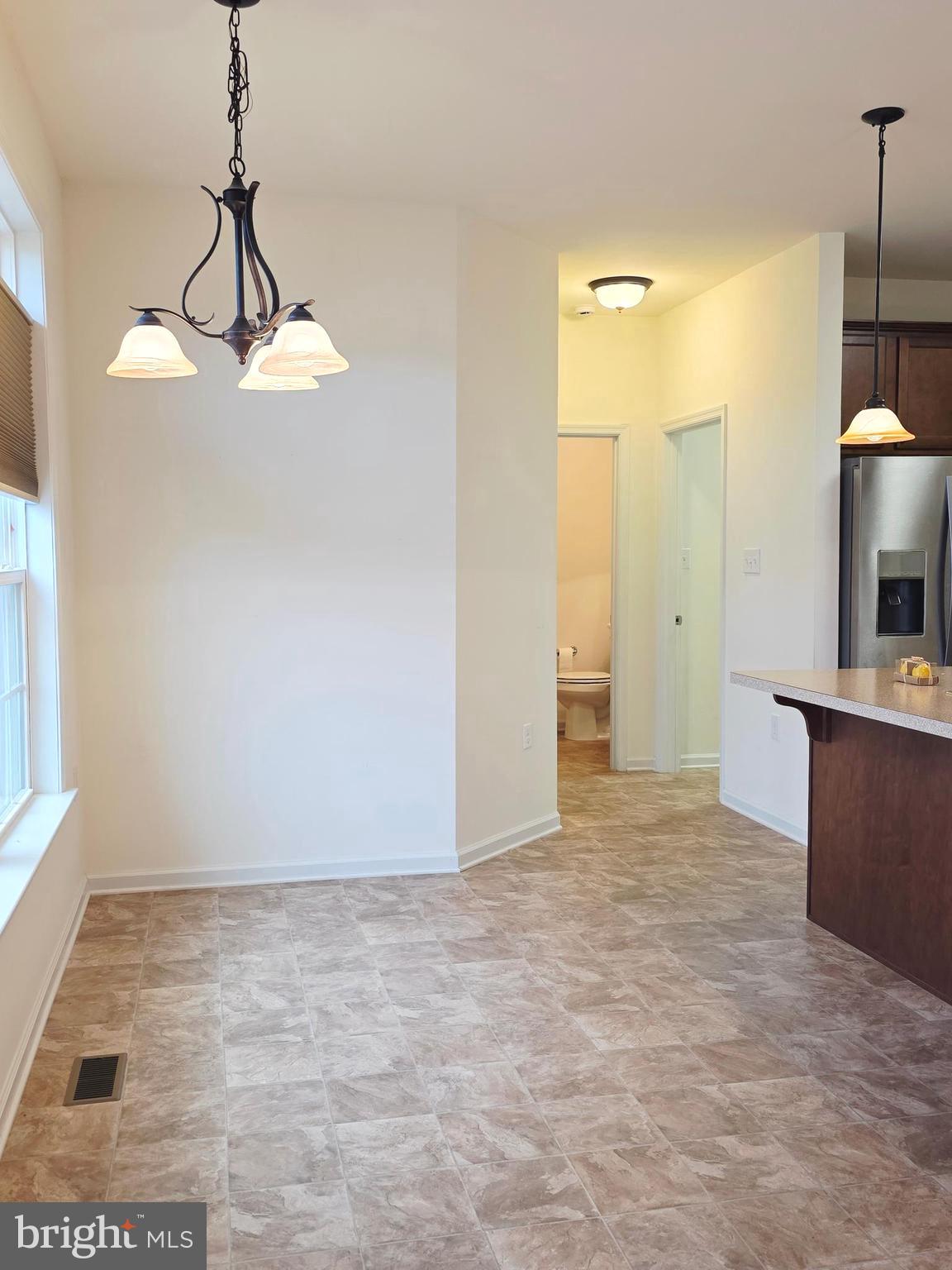 APPLE KNOLLS ESTATES - Residential