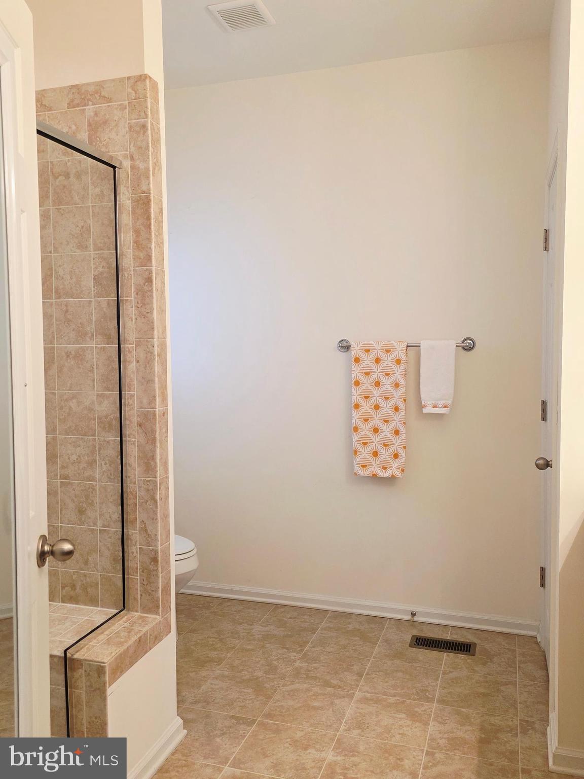 APPLE KNOLLS ESTATES - Residential