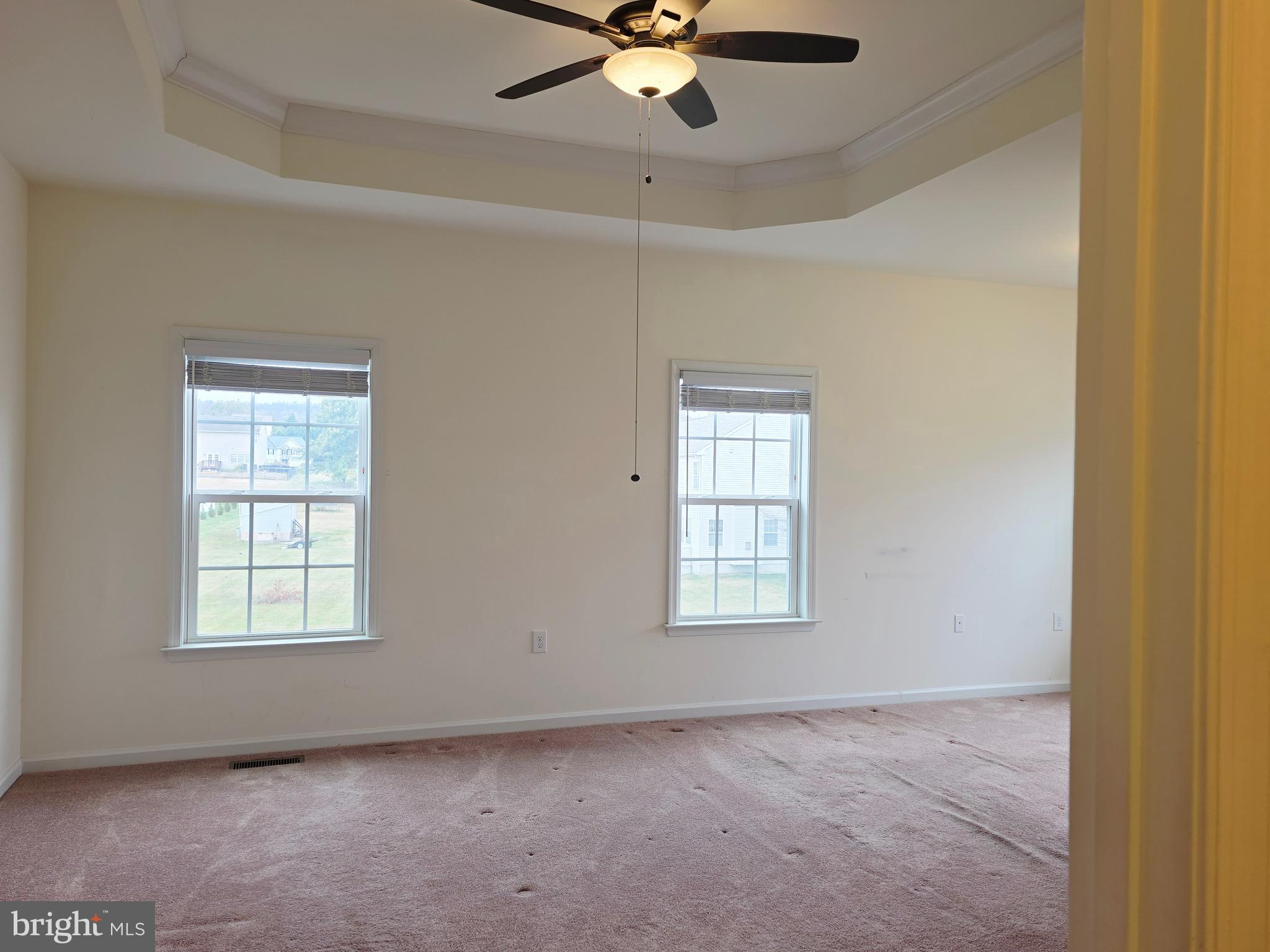 APPLE KNOLLS ESTATES - Residential