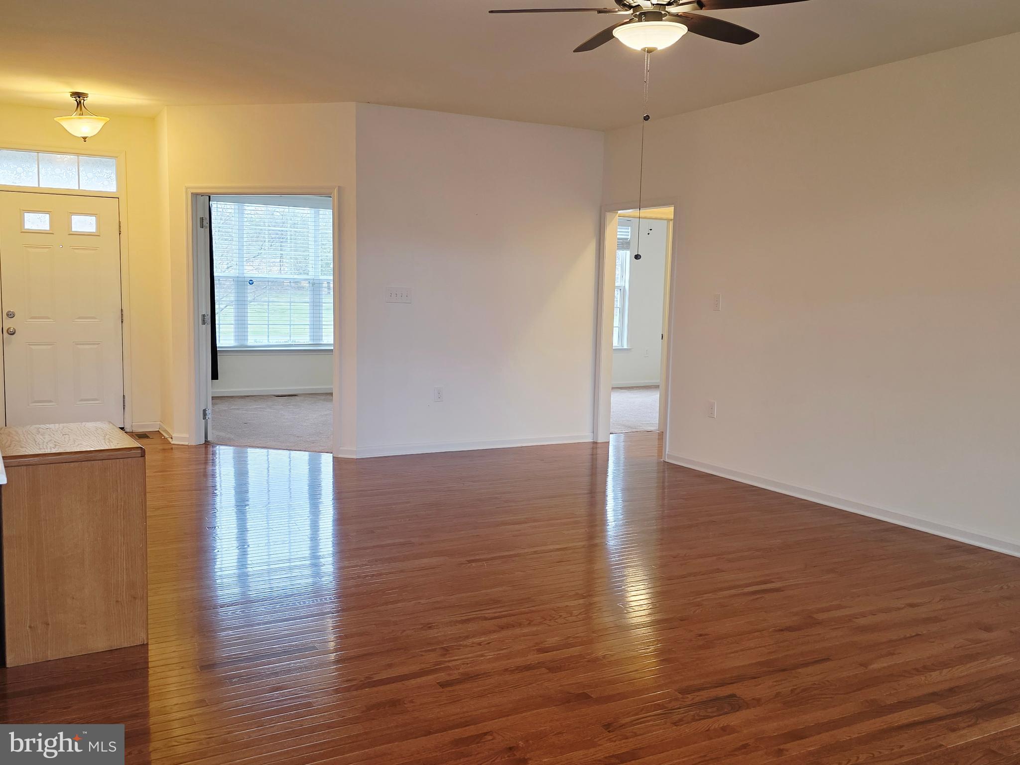 APPLE KNOLLS ESTATES - Residential