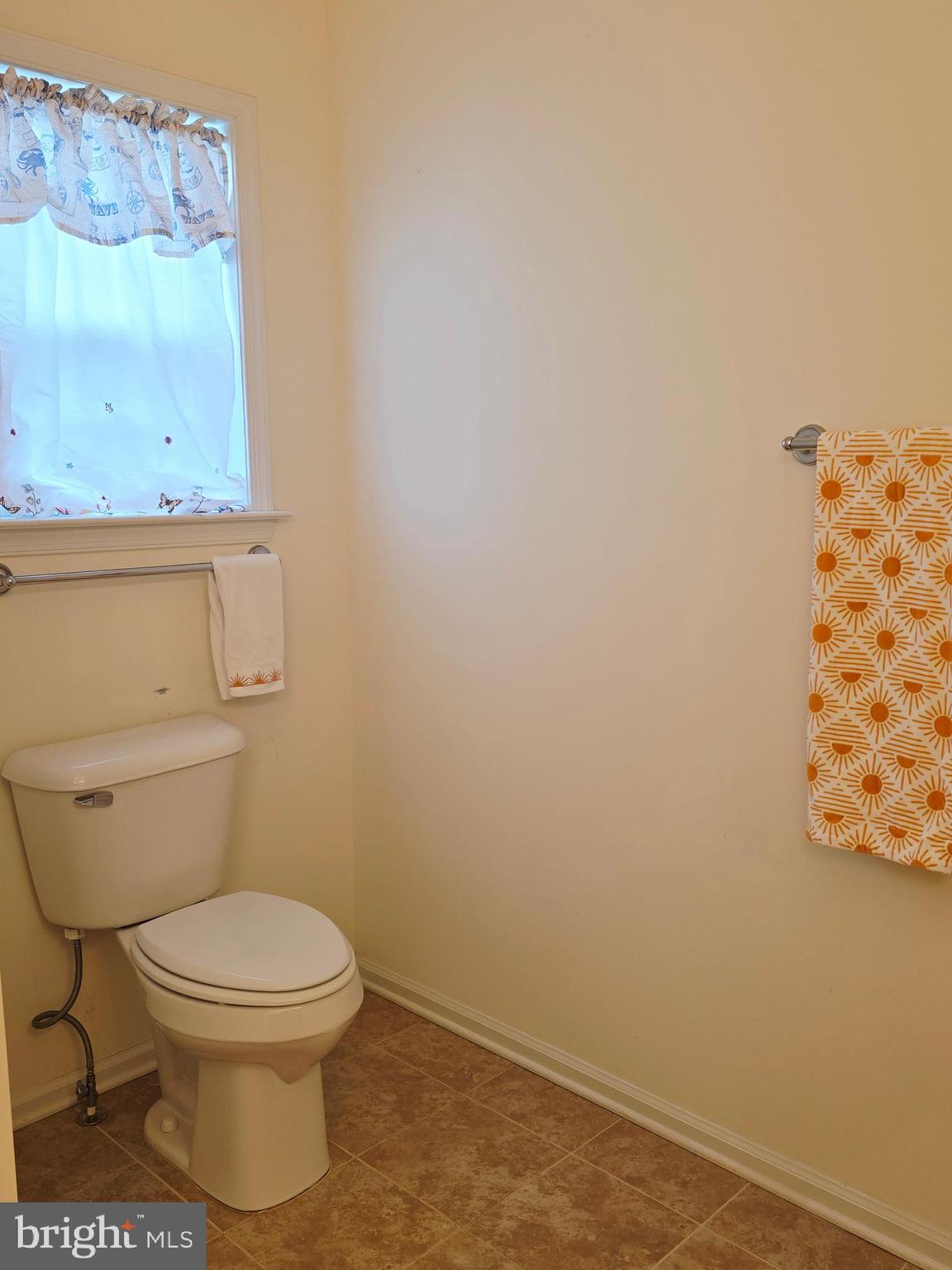 APPLE KNOLLS ESTATES - Residential