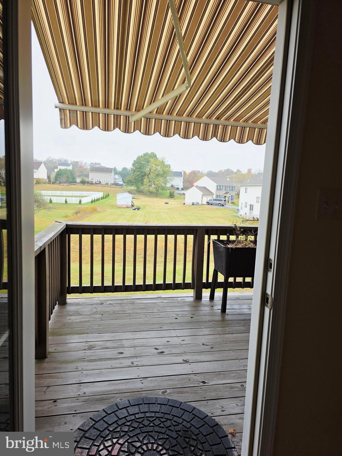 APPLE KNOLLS ESTATES - Residential