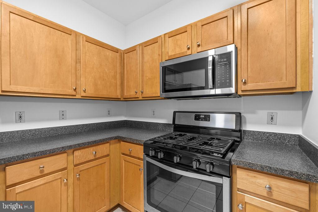 STONEGATE AT FAIRCREST - Residential