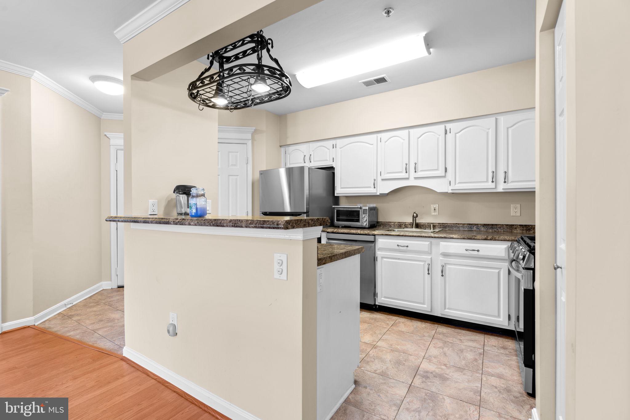 ENCLAVE AT SEVEN OAKS - Residential