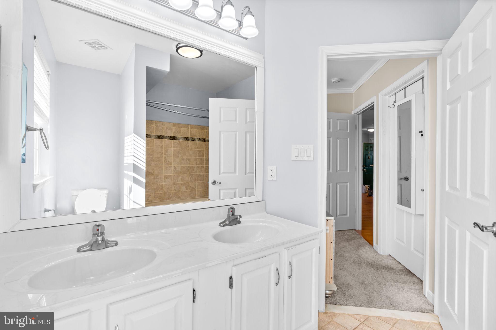 ENCLAVE AT SEVEN OAKS - Residential