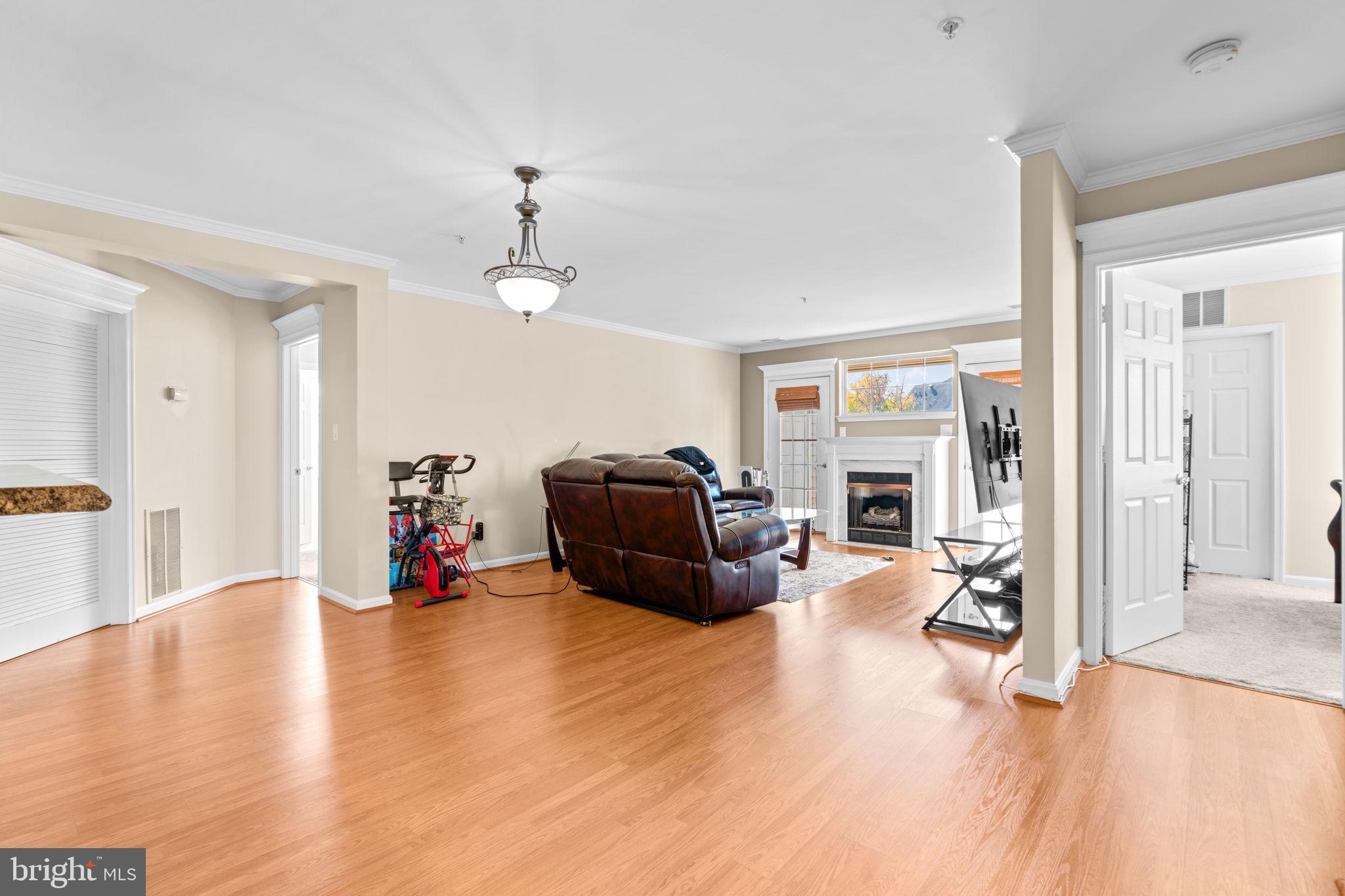 ENCLAVE AT SEVEN OAKS - Residential