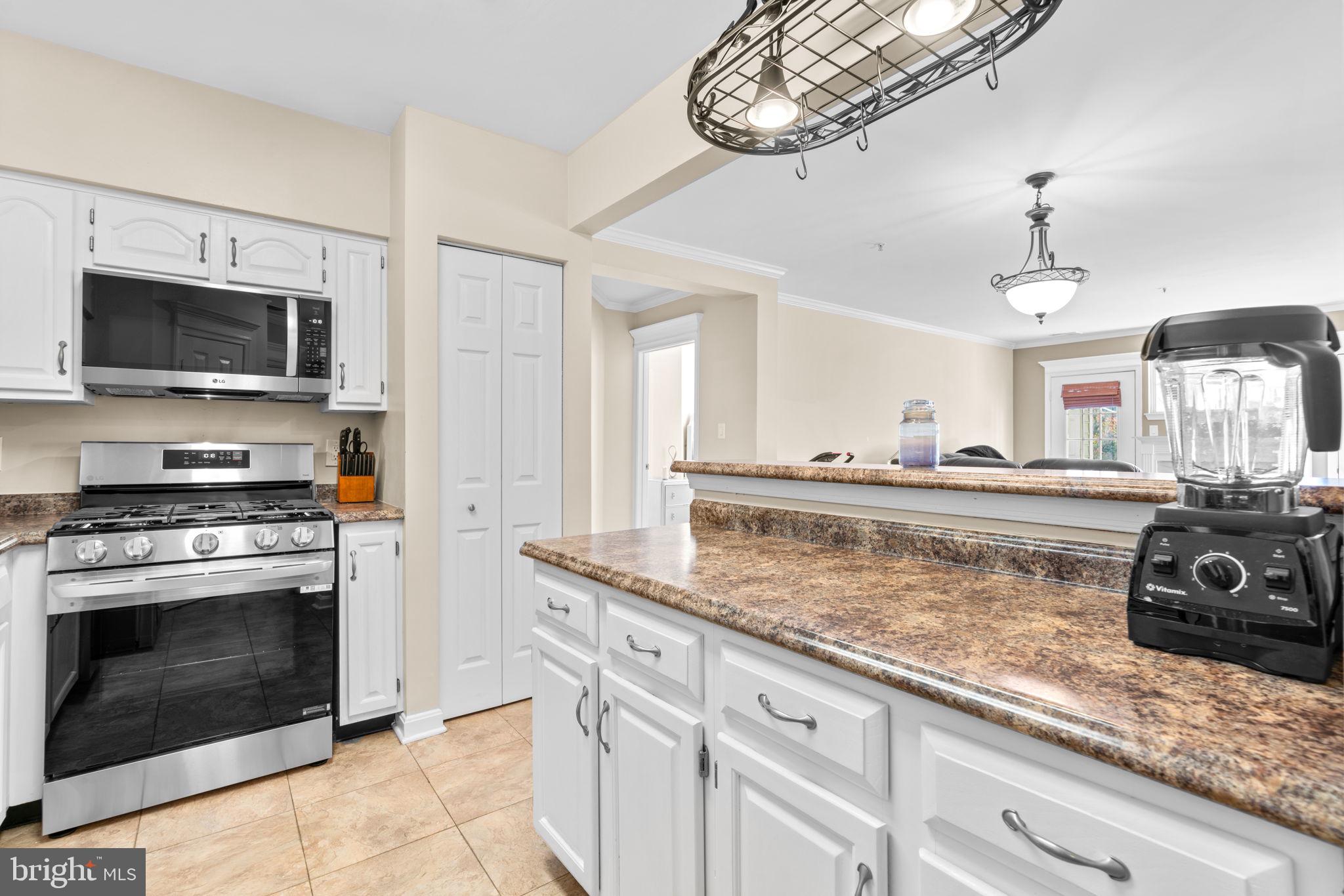 ENCLAVE AT SEVEN OAKS - Residential