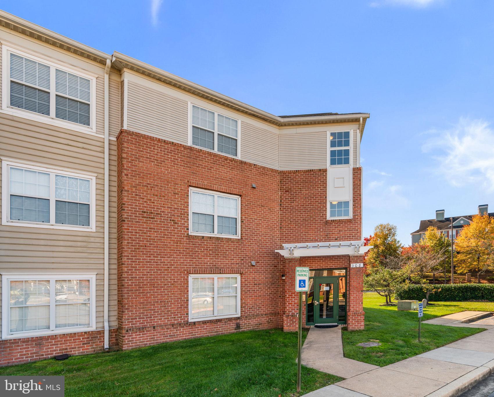 ENCLAVE AT SEVEN OAKS - Residential