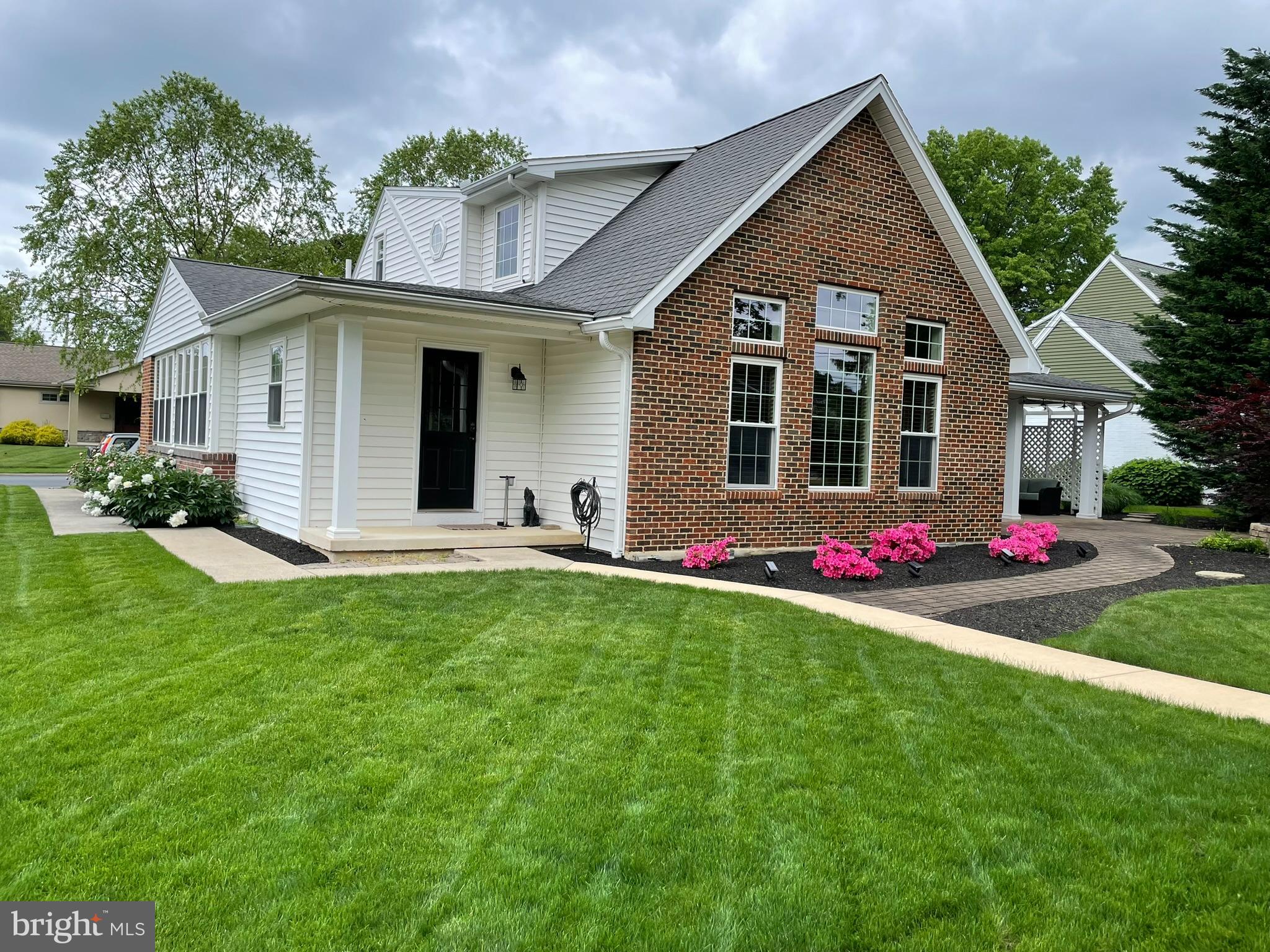 244 CEDAR AVENUE