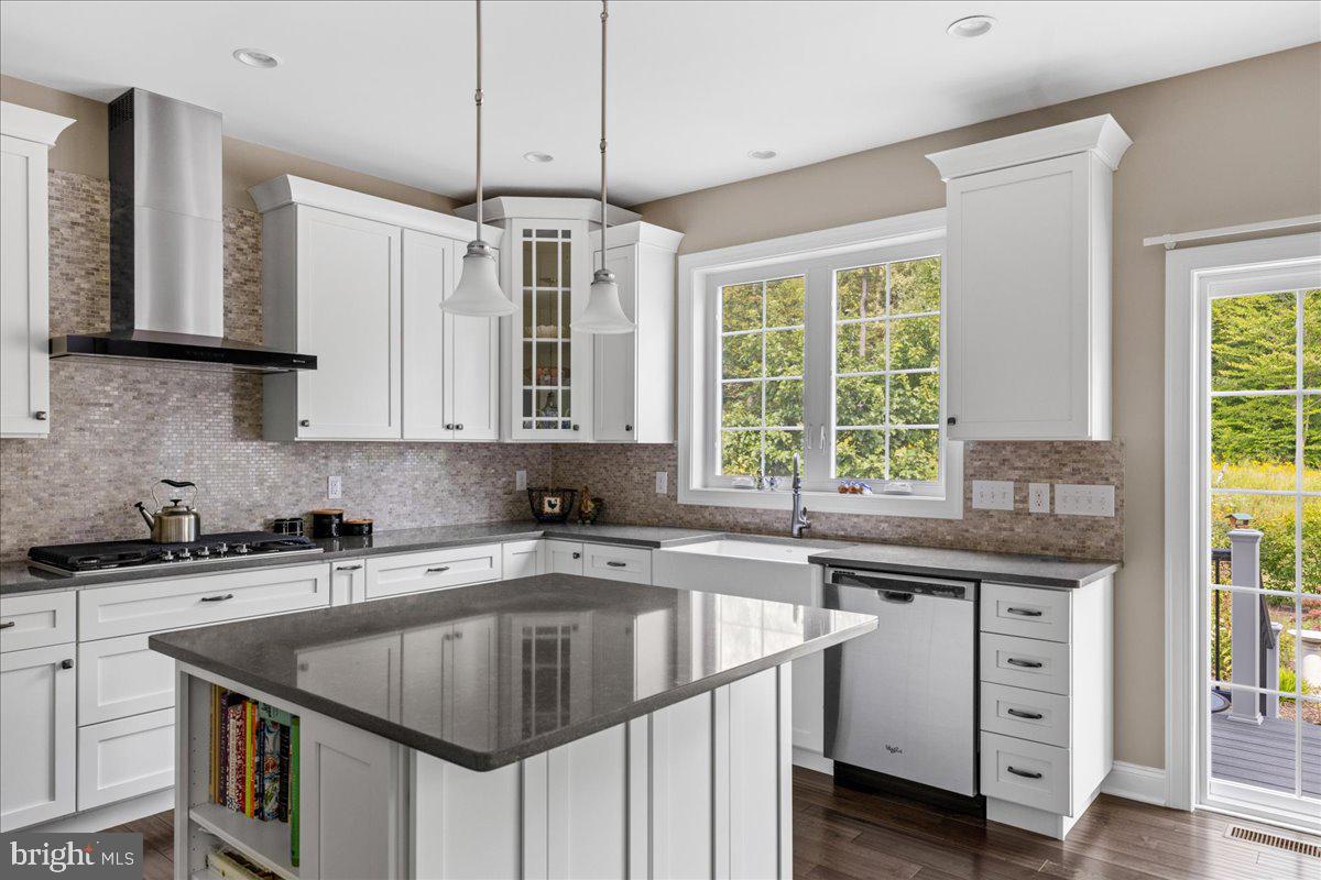 WOODLANDS AT WARWICK - Residential