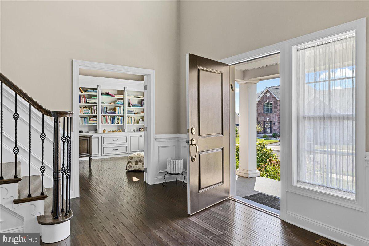 WOODLANDS AT WARWICK - Residential