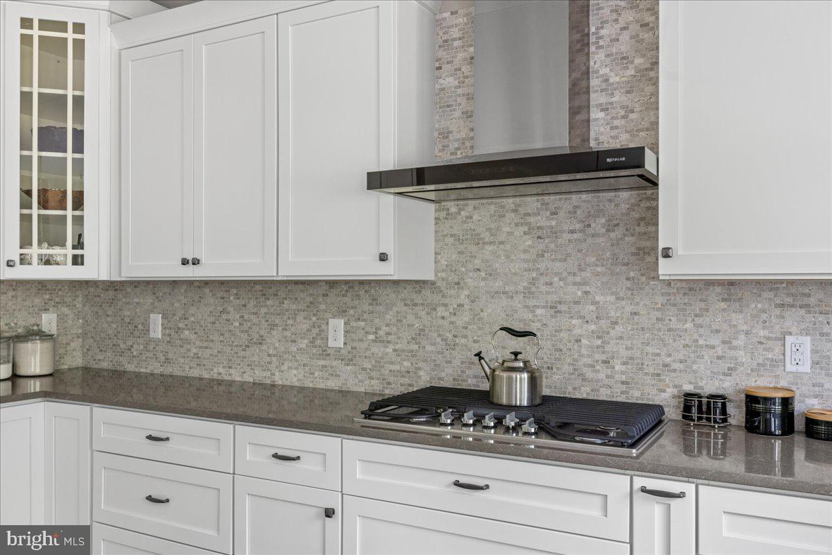 WOODLANDS AT WARWICK - Residential