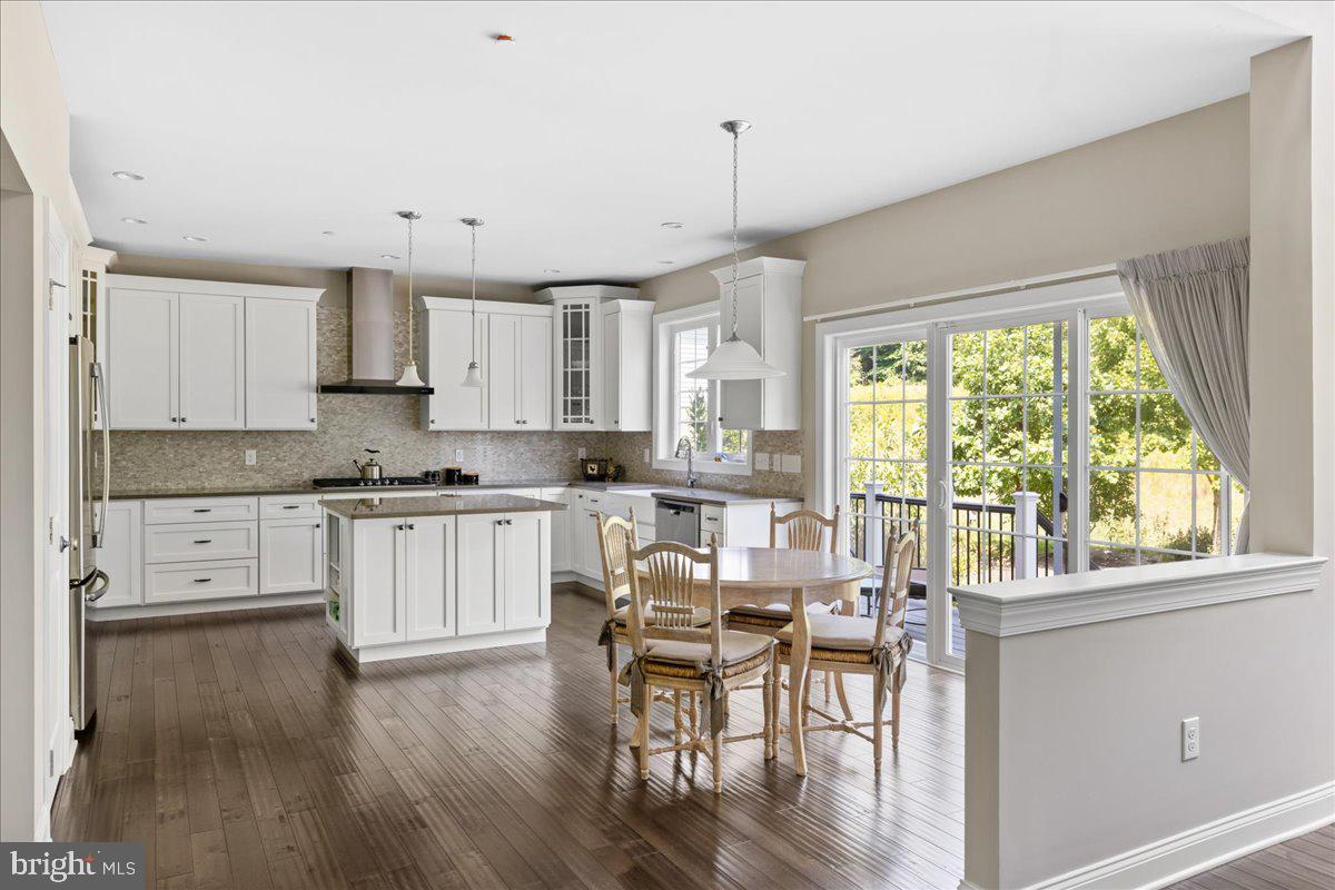 WOODLANDS AT WARWICK - Residential