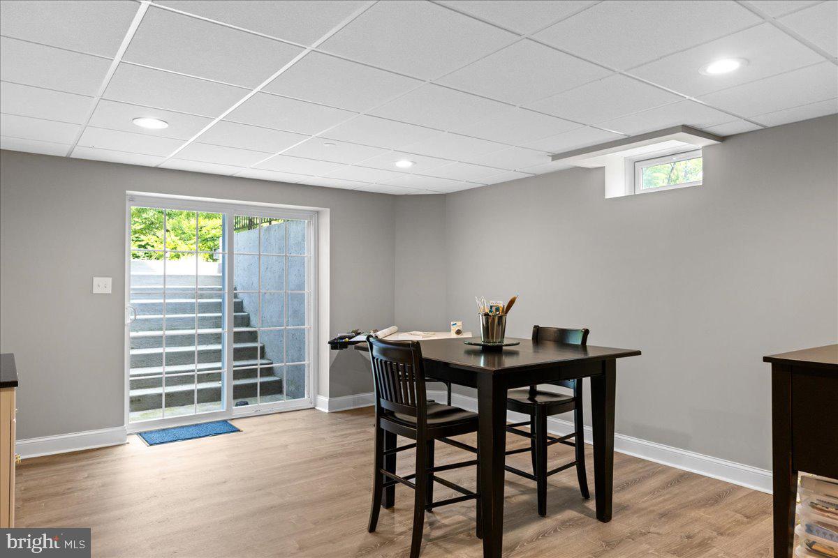 WOODLANDS AT WARWICK - Residential