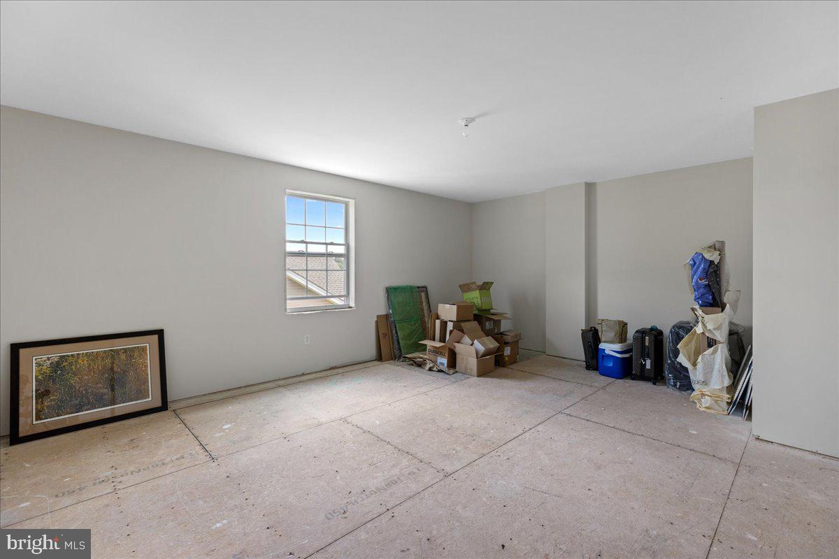 WOODLANDS AT WARWICK - Residential