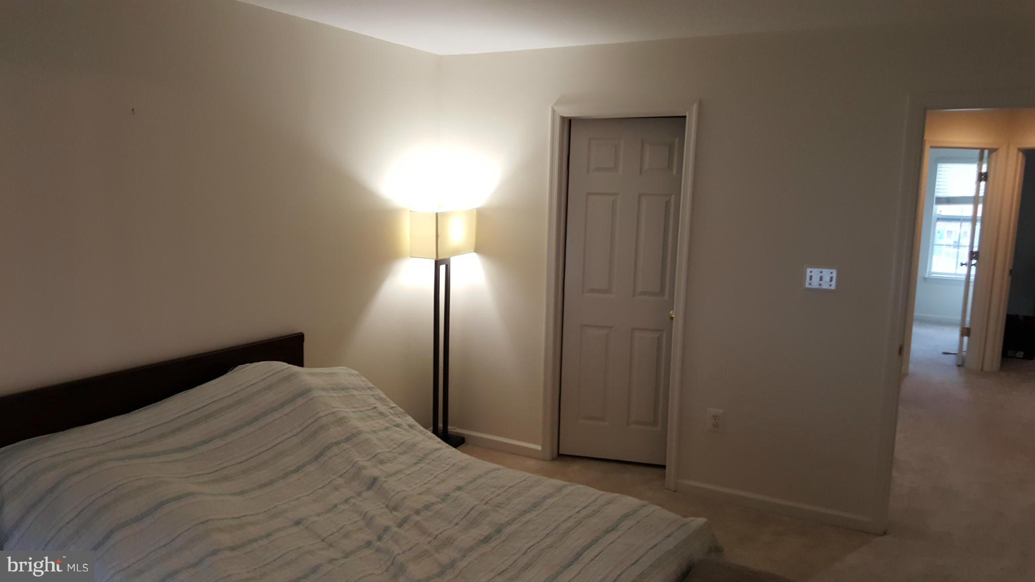 MCNAIR FARMS LANDBAY - Residential Lease