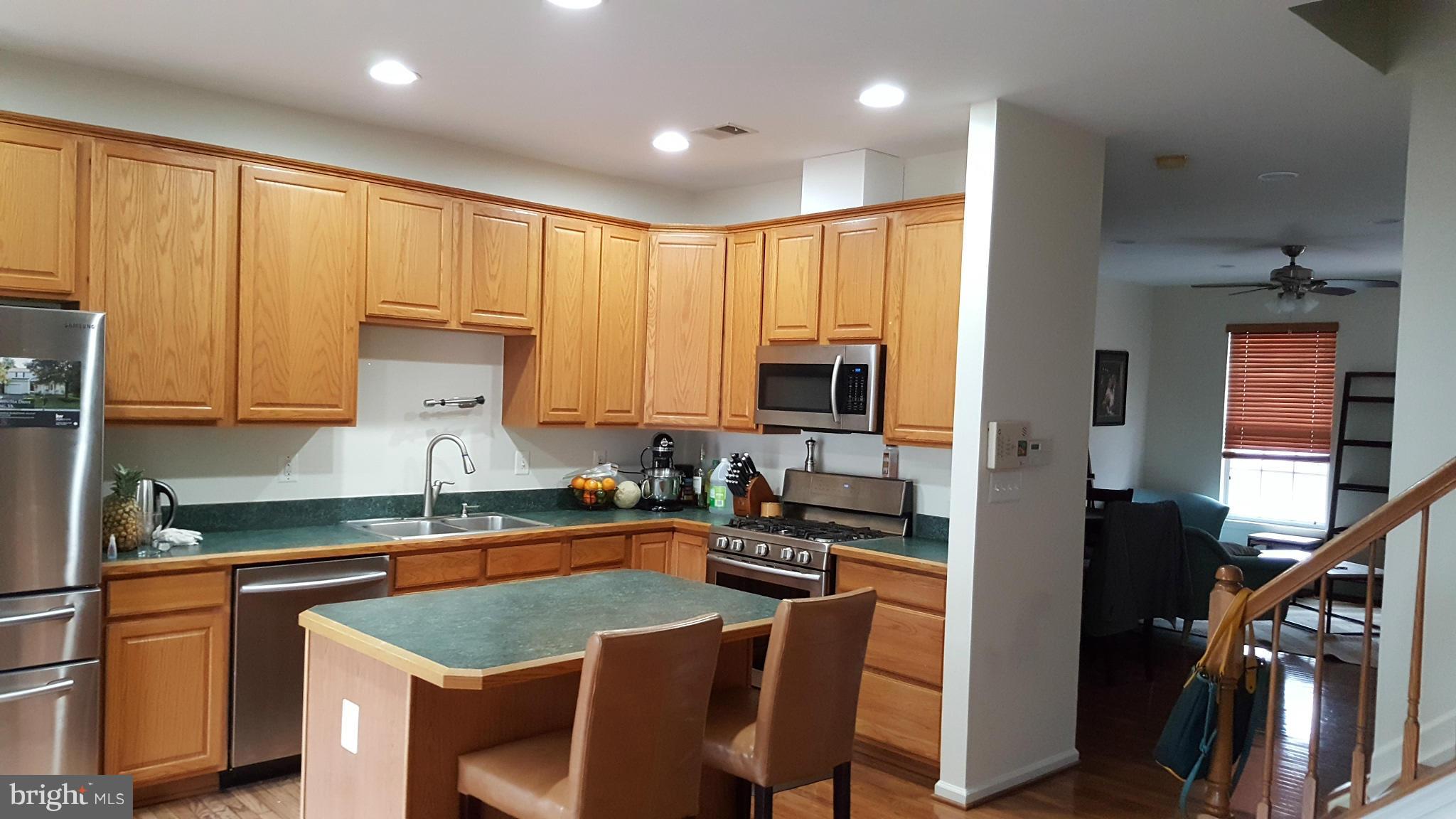 MCNAIR FARMS LANDBAY - Residential Lease