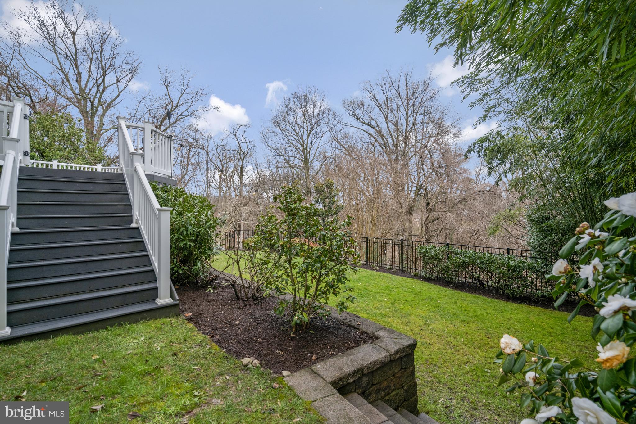 DONALDSON RUN - Residential