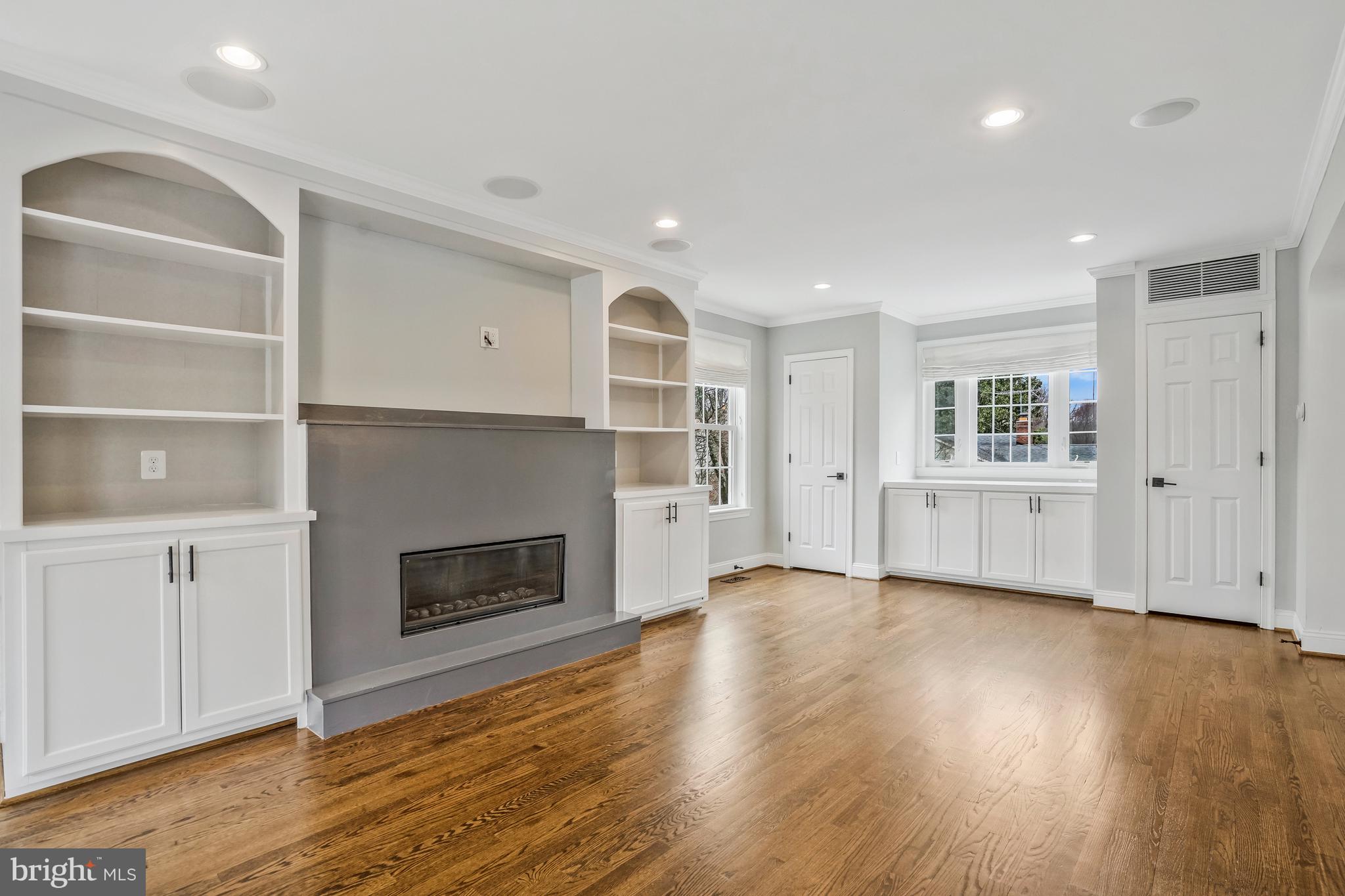 DONALDSON RUN - Residential