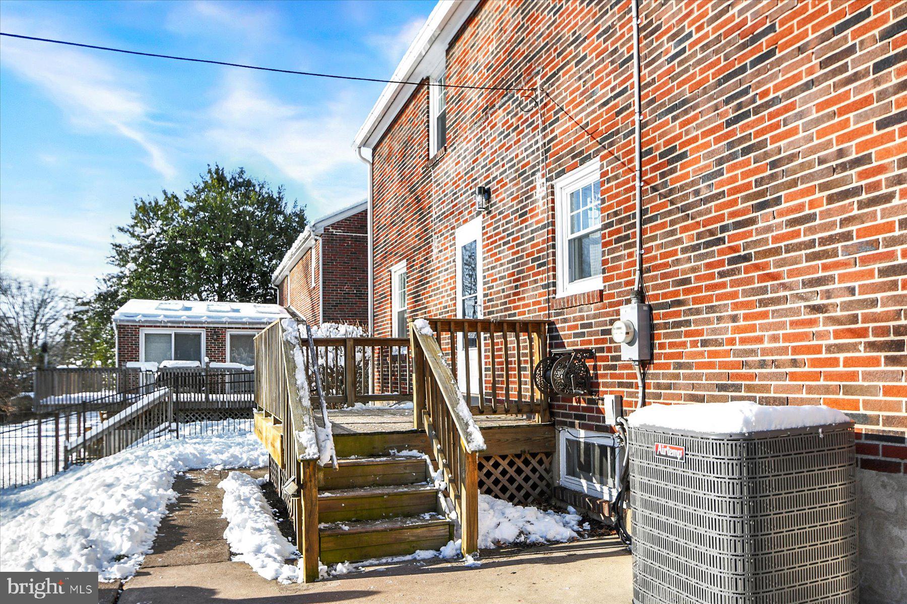 ROSEDALE - Residential