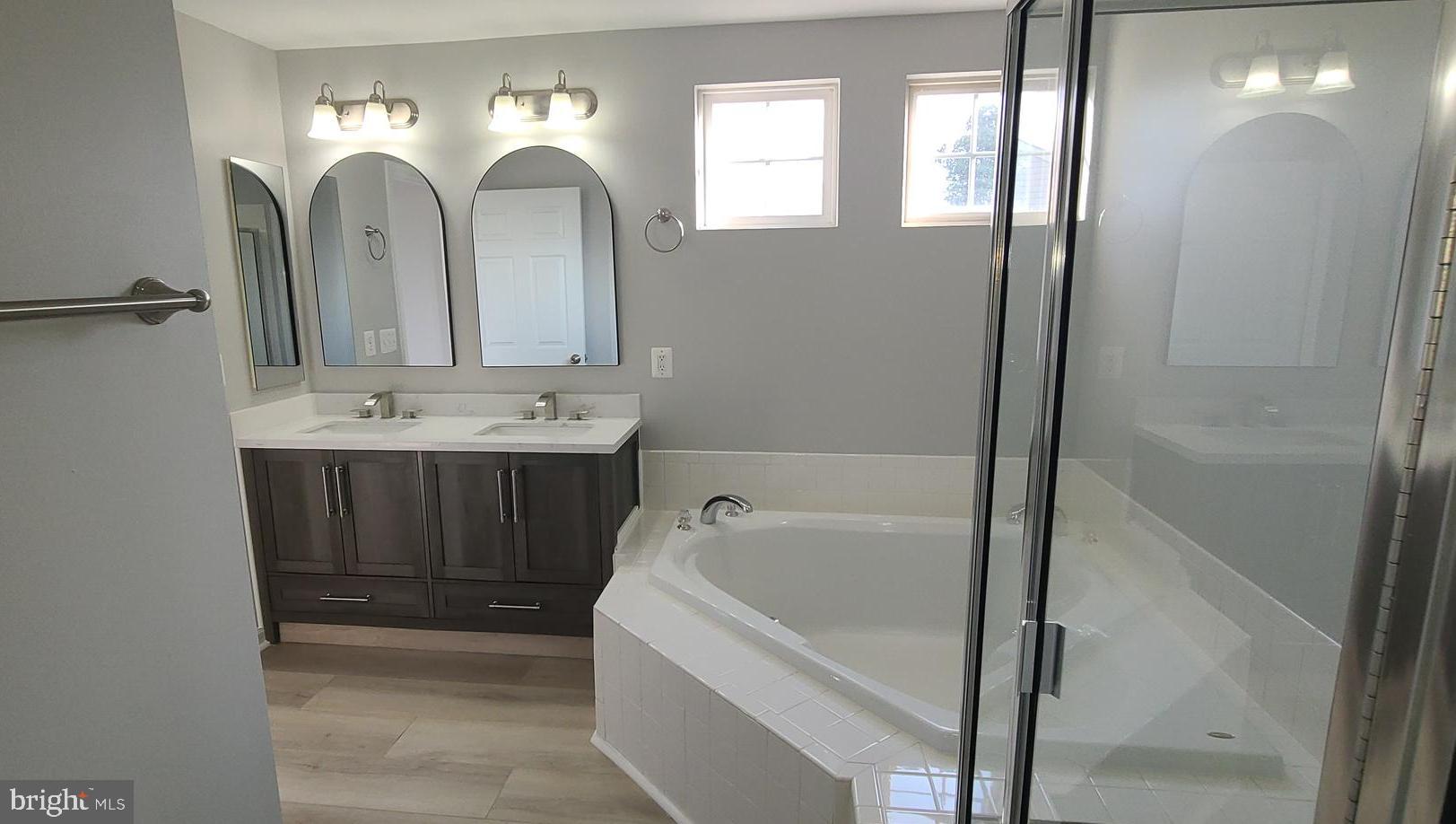 SPRINGDALE FARM - Residential