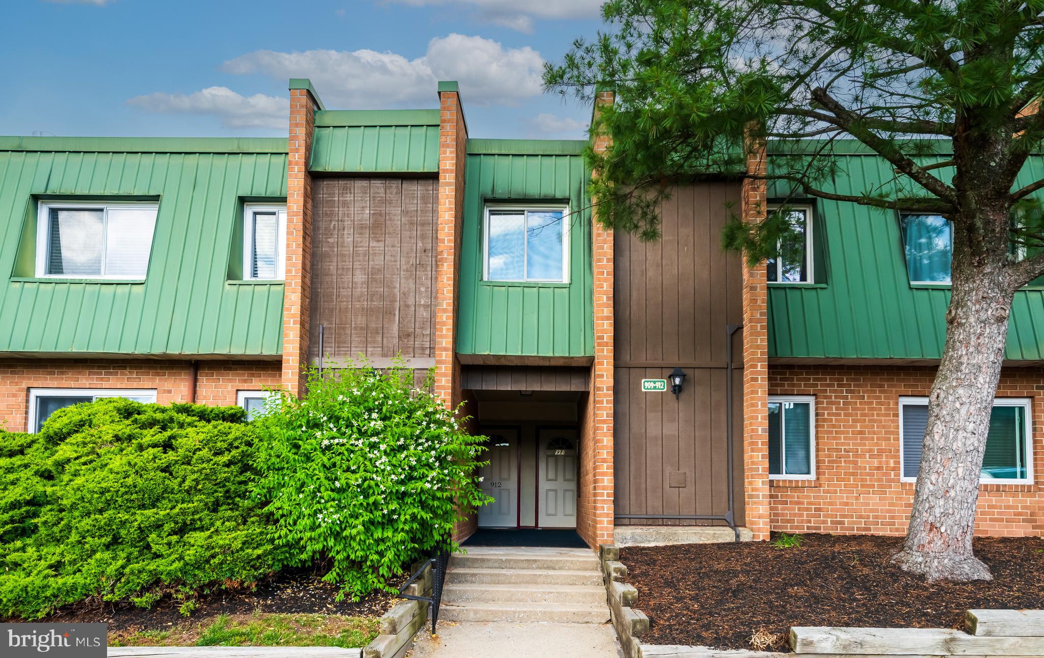 THE MEADOWS - Residential