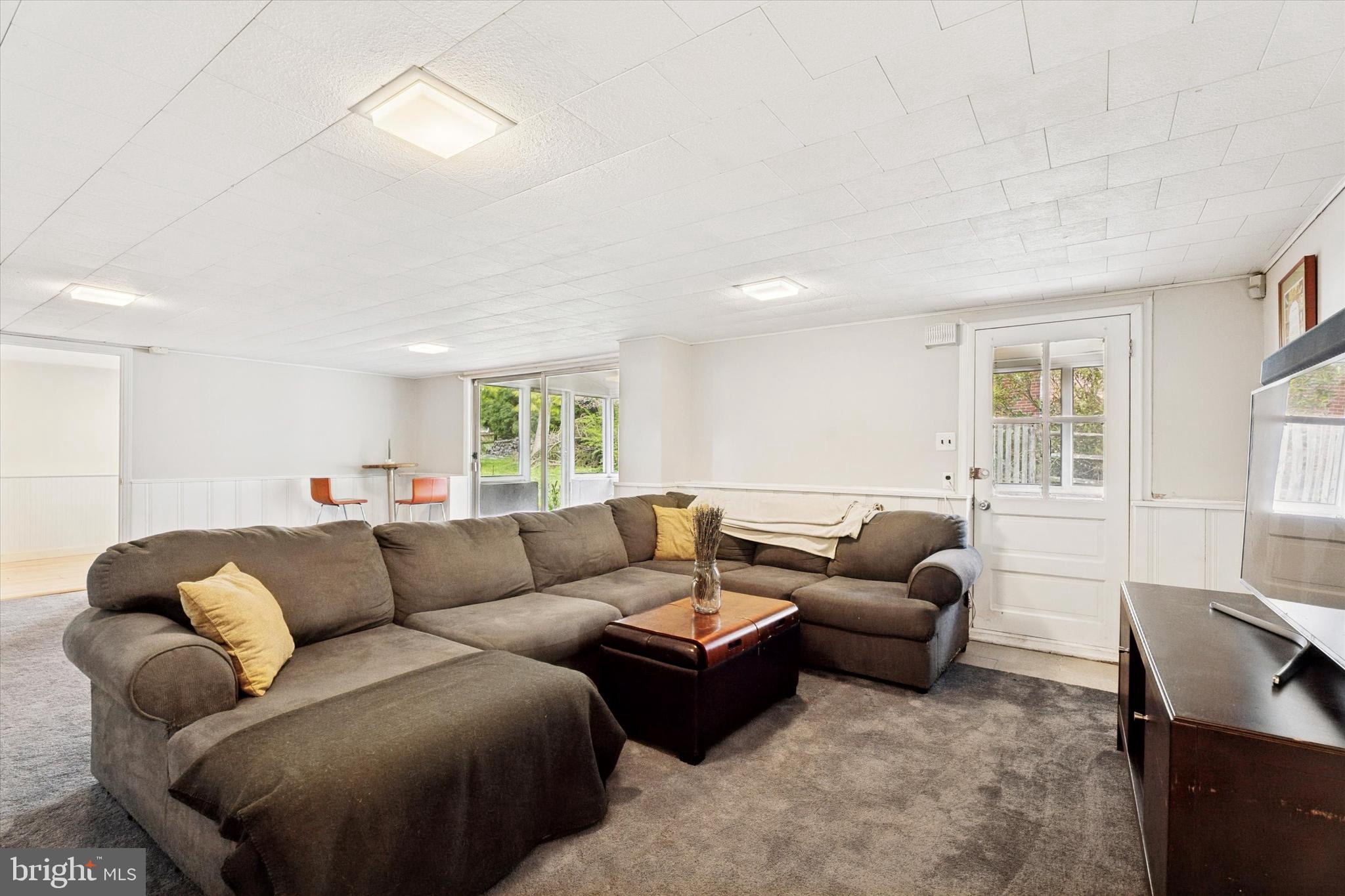 GLENSIDE - Residential