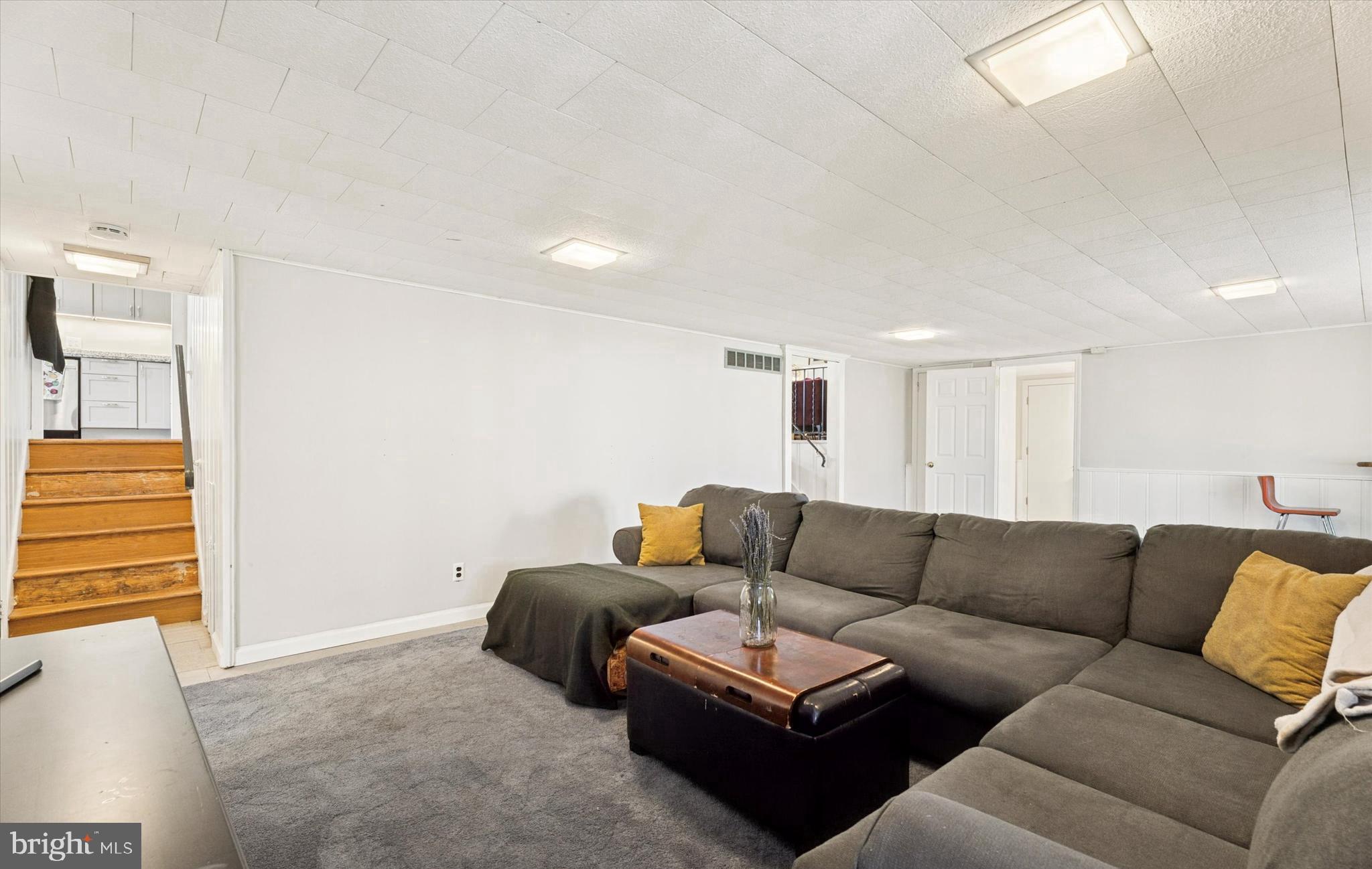 GLENSIDE - Residential