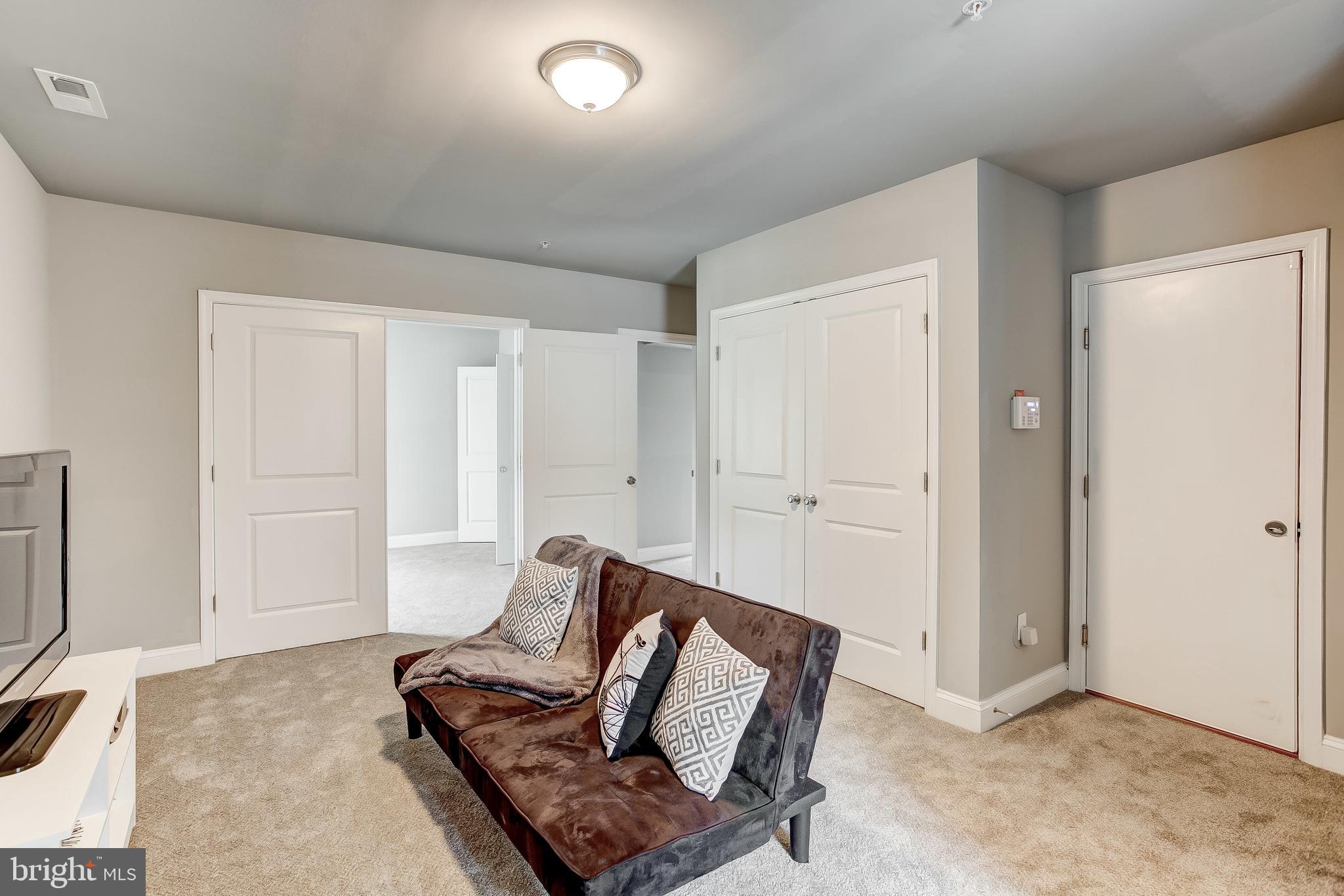 HAMILTON HEIGHTS - Residential