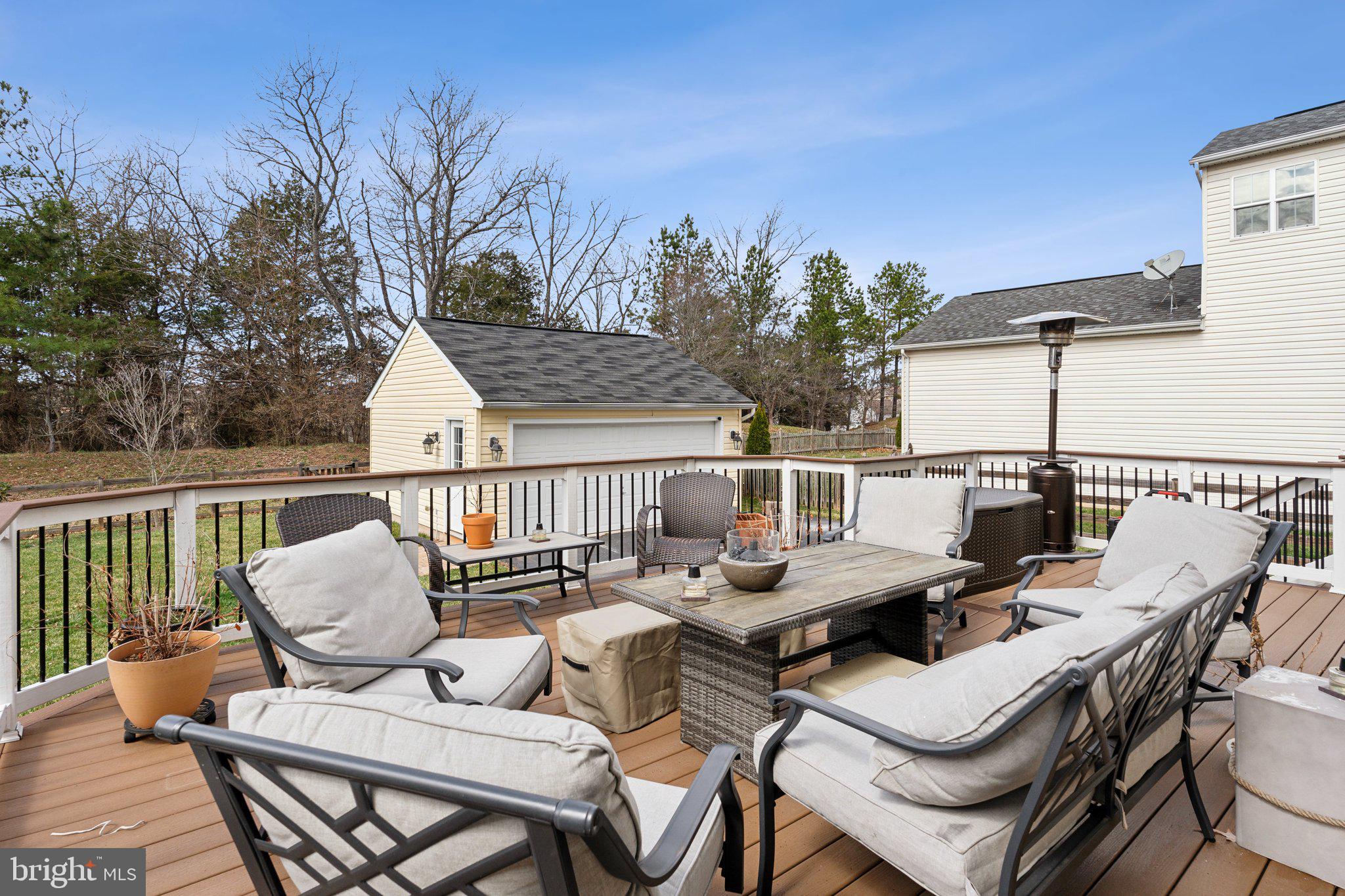 MEADOWS AT MORRIS FARM - Residential