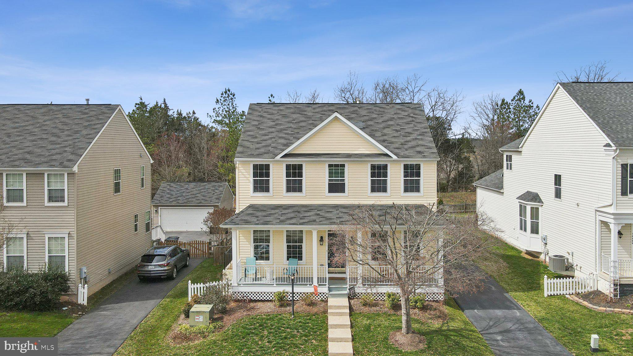 MEADOWS AT MORRIS FARM - Residential