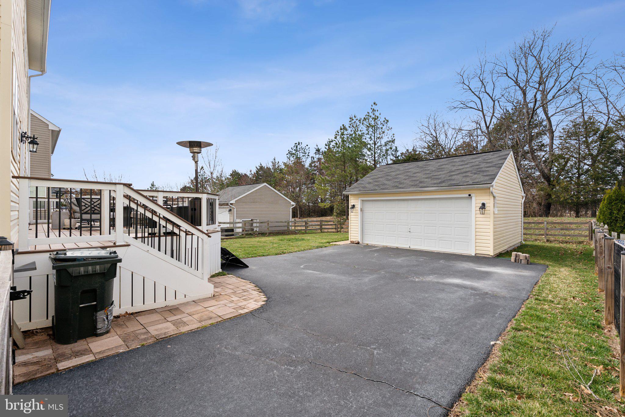 MEADOWS AT MORRIS FARM - Residential