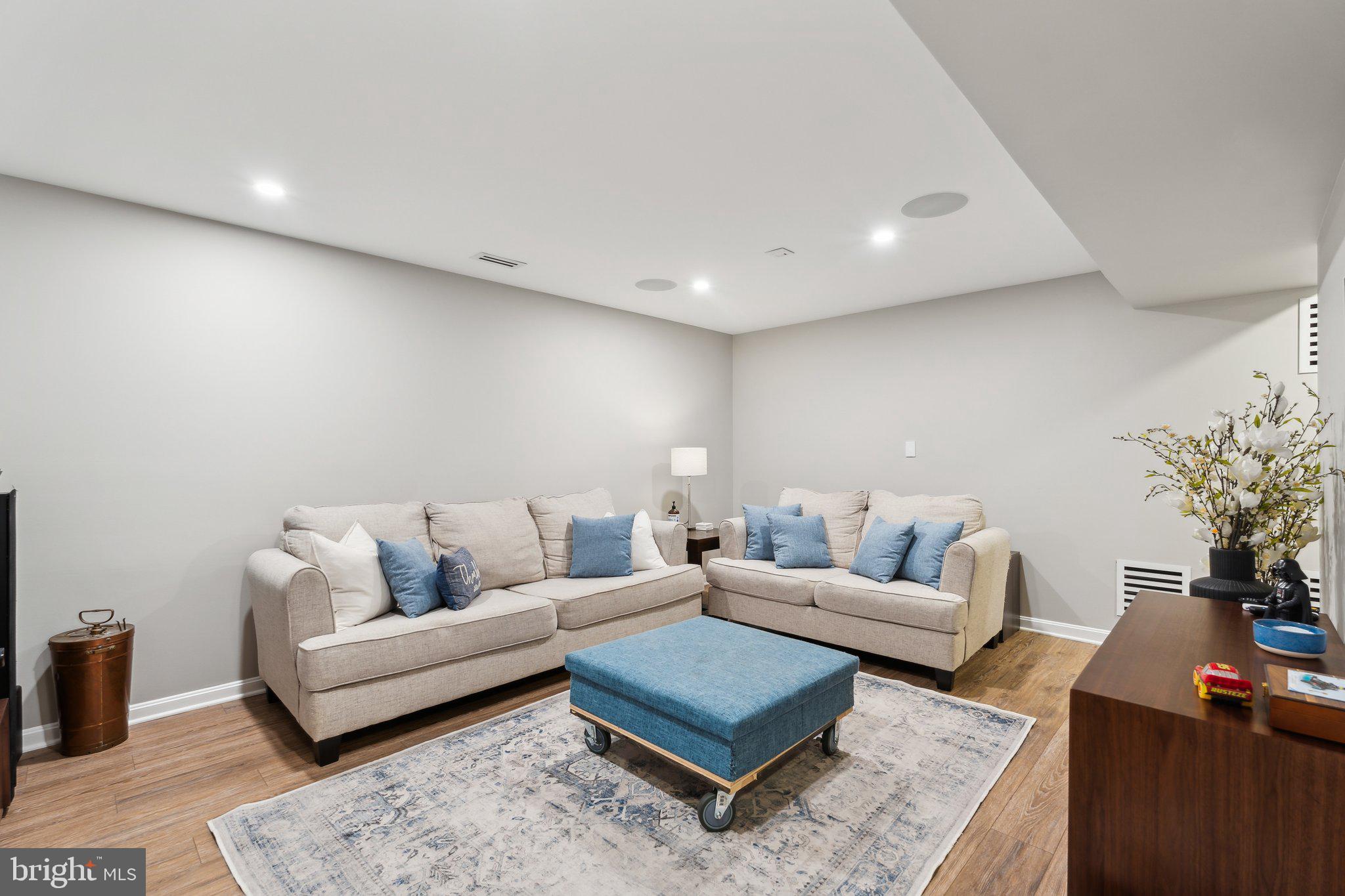 MEADOWS AT MORRIS FARM - Residential