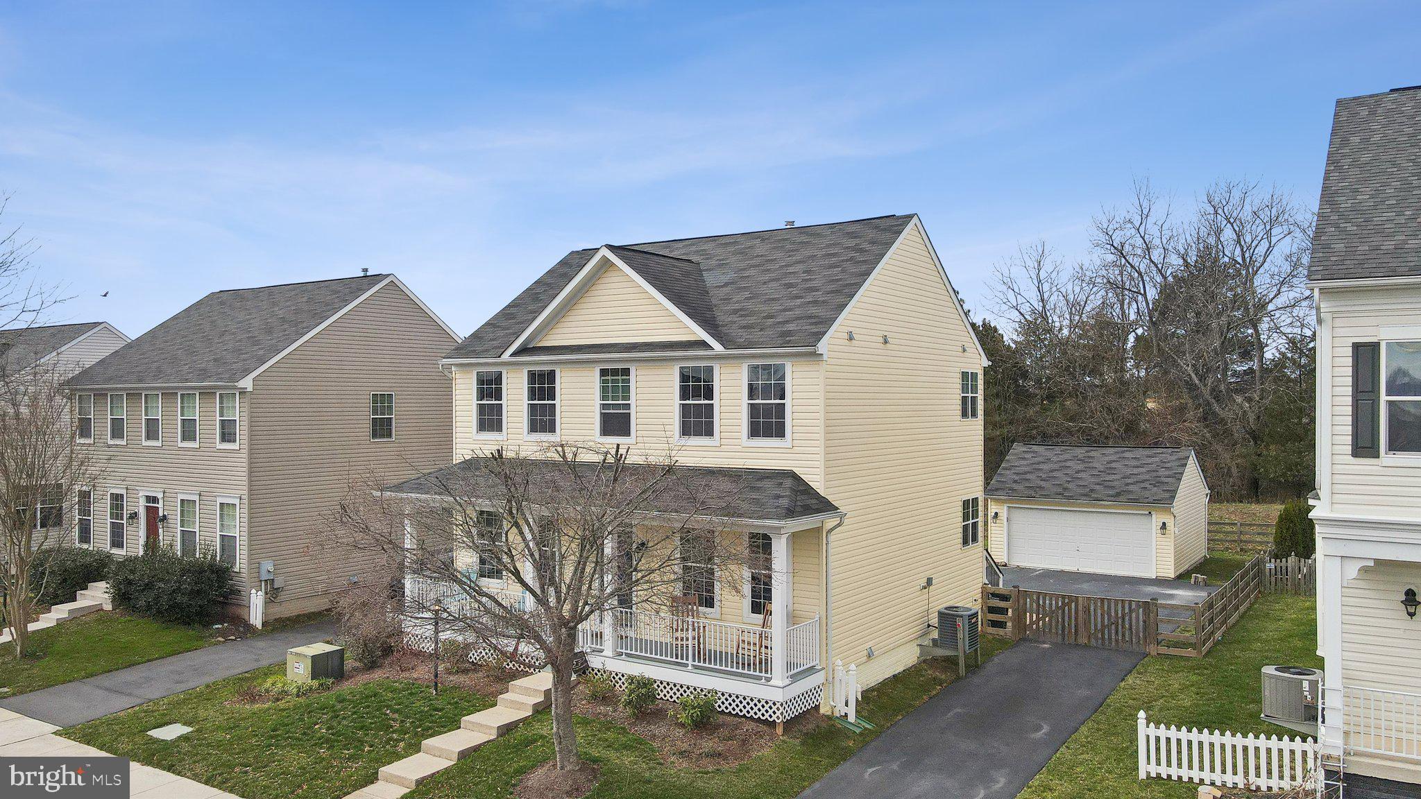 MEADOWS AT MORRIS FARM - Residential