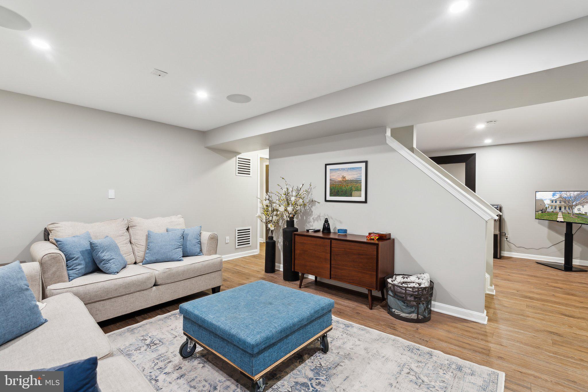 MEADOWS AT MORRIS FARM - Residential