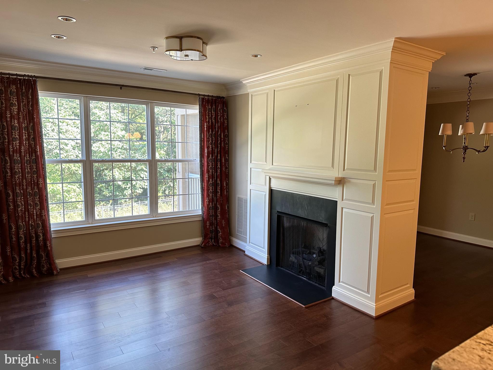 HIGH VIEW AT HUNT VALLEY - Residential