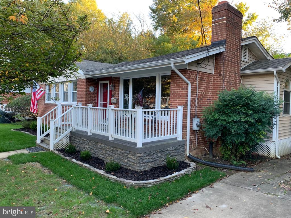 VIENNA WOODS - Residential Lease