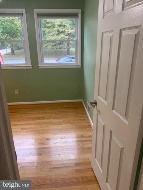 VIENNA WOODS - Residential Lease